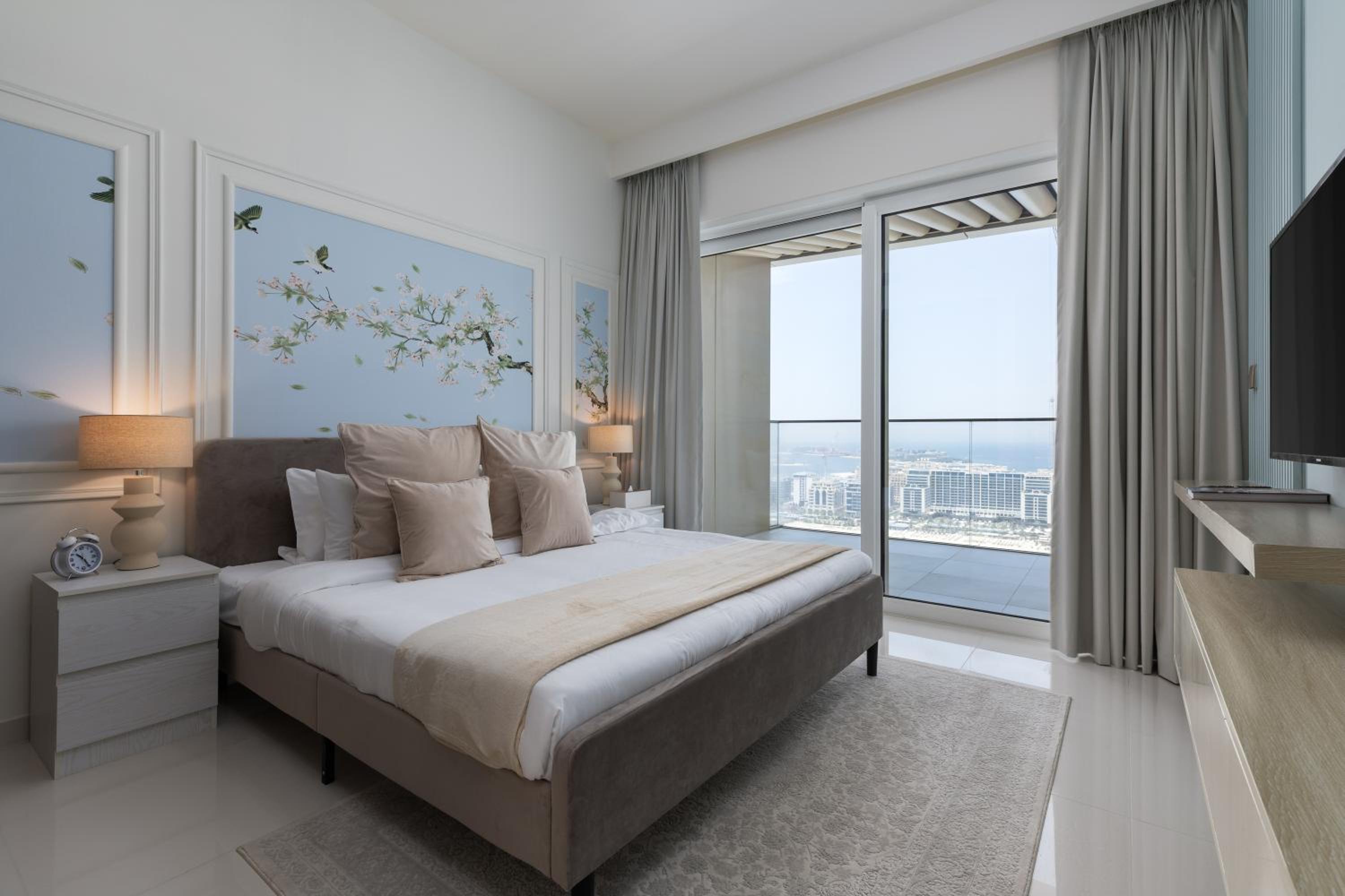 Maison Privee - Waterfront Living with Unparalleled Sea & Palm Vws