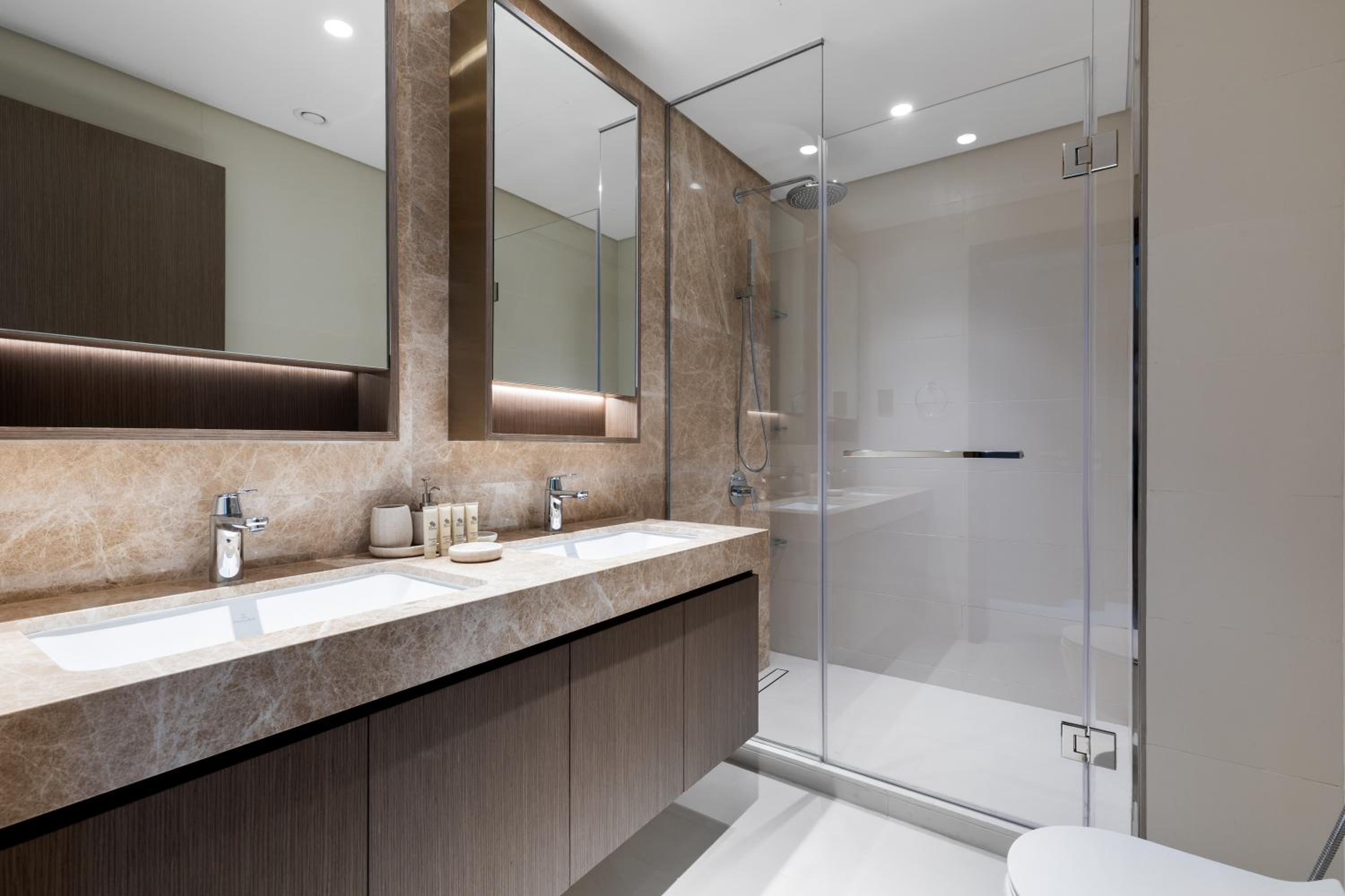 Maison Privee - Waterfront Living with Unparalleled Sea & Palm Vws