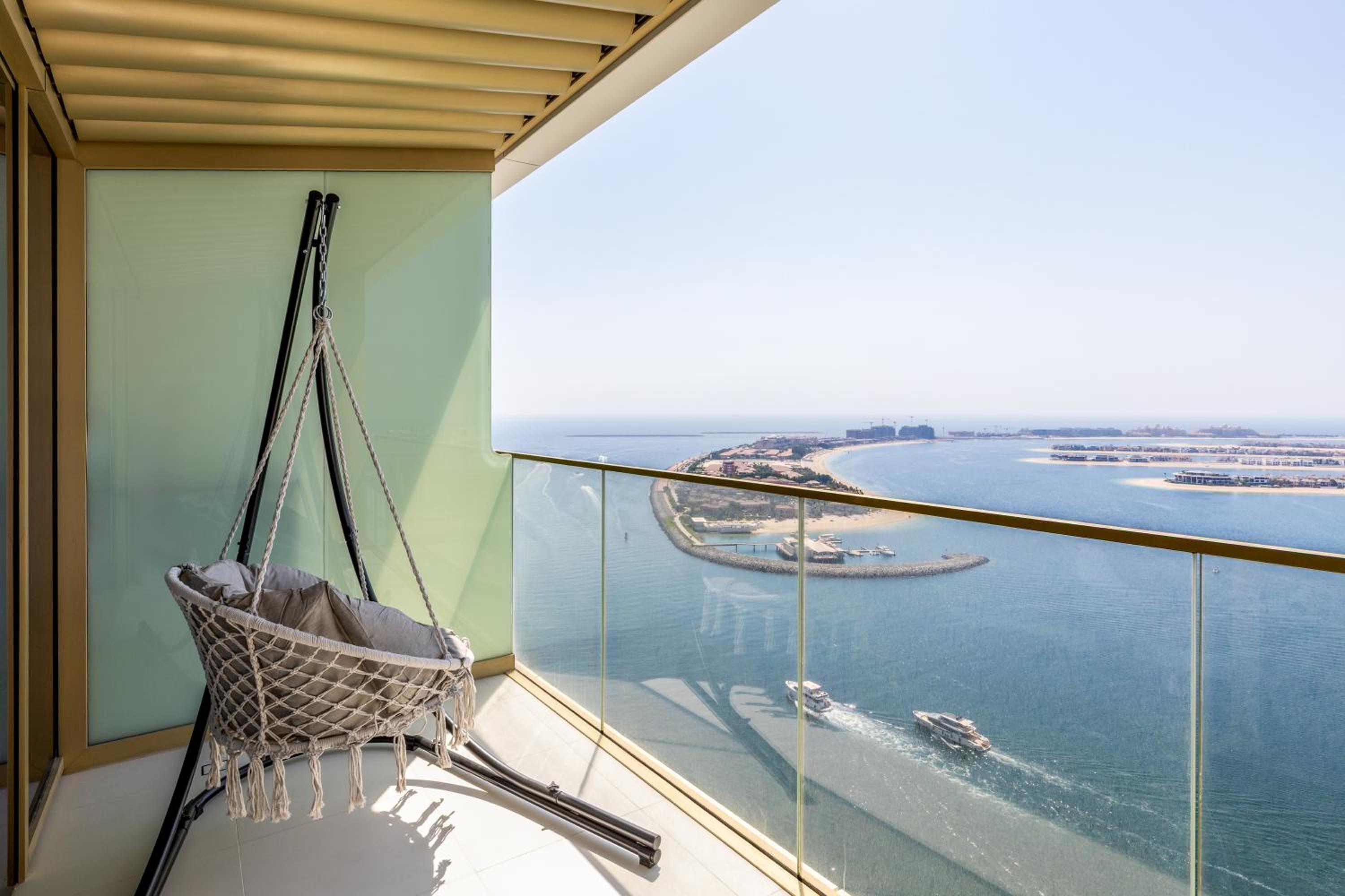 Maison Privee - Waterfront Living with Unparalleled Sea & Palm Vws