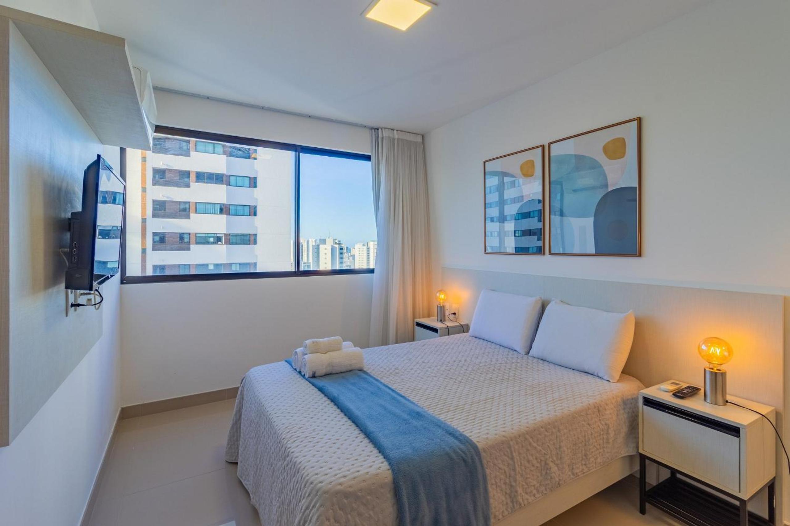 Beach Class Boa Viagem #2401 - Apt by Carpediem