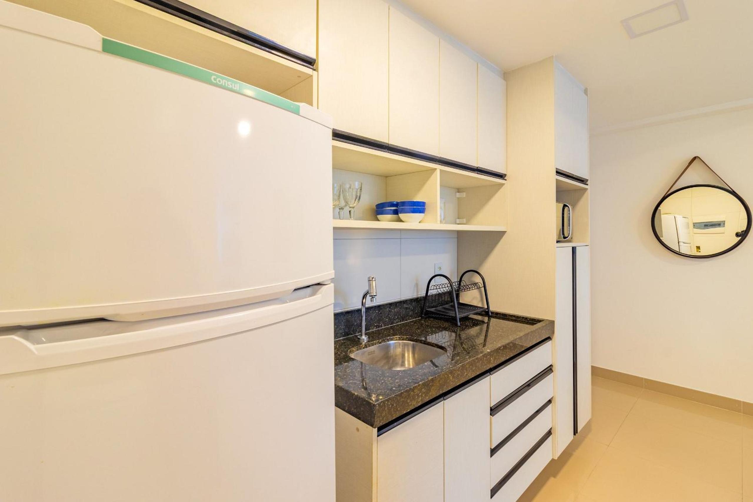 Beach Class Boa Viagem #2401 - Apt by Carpediem