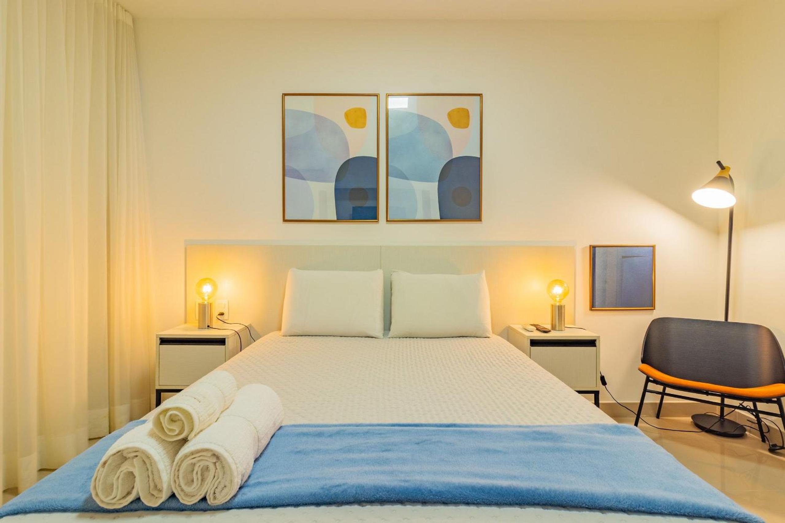 Beach Class Boa Viagem #2401 - Apt by Carpediem