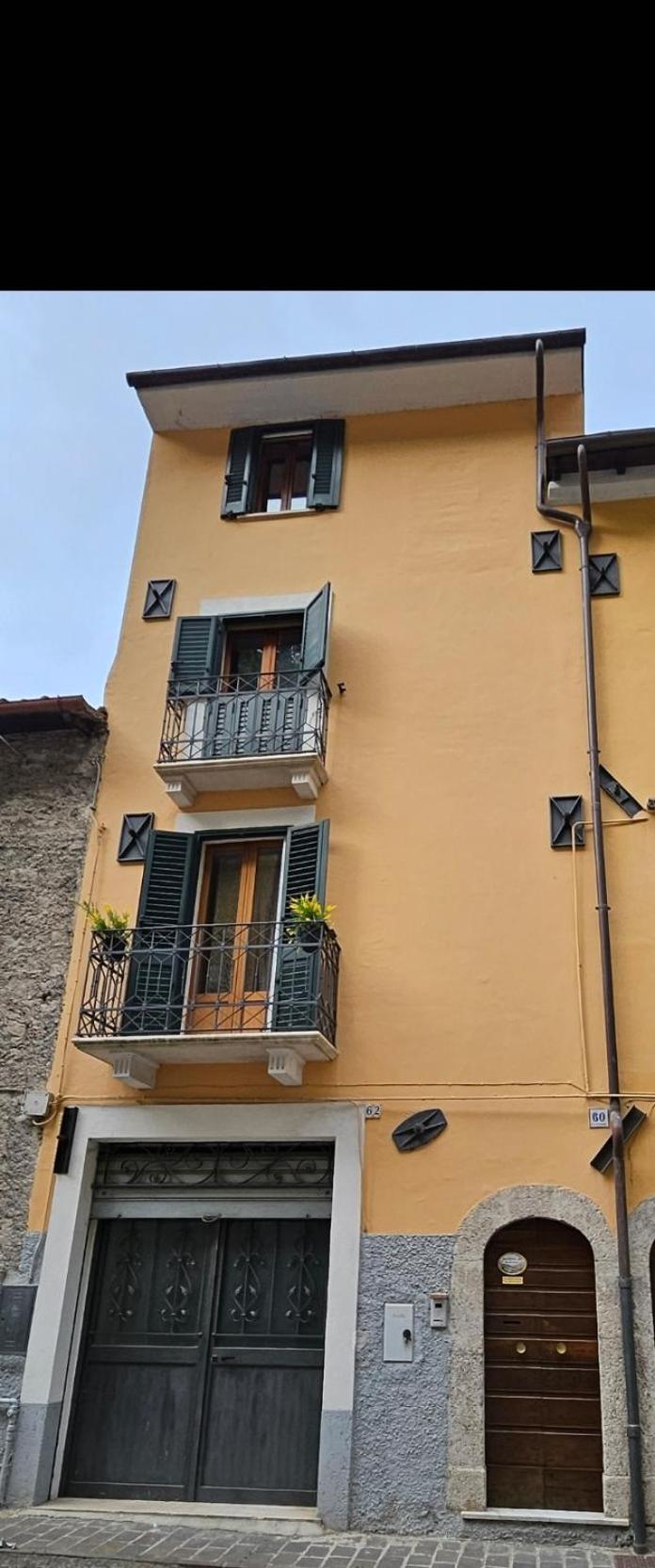 Da Caterina alla piccola cascata
