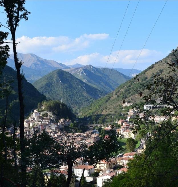 Da Caterina alla piccola cascata