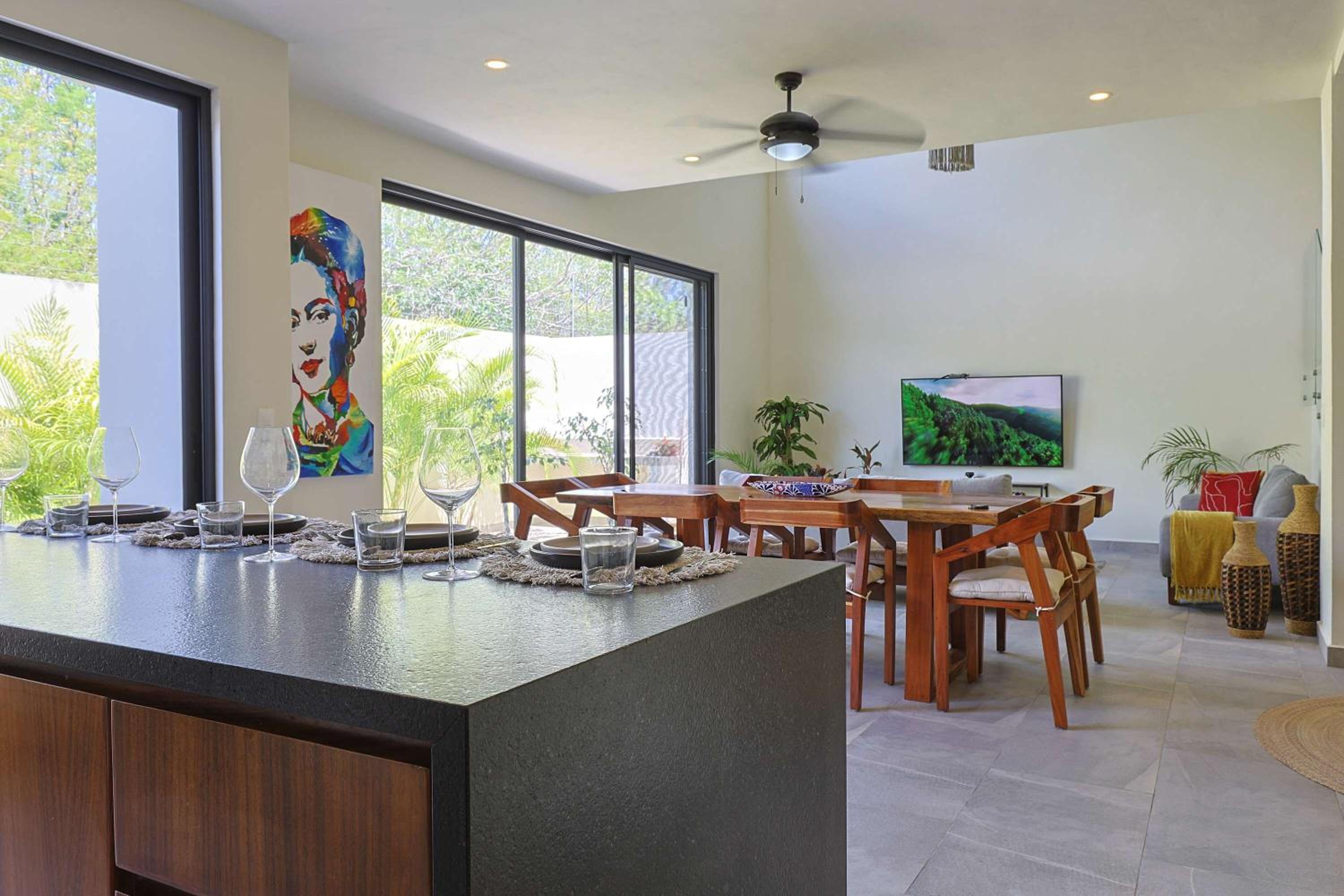 Cozy Getaway Shared Pool & Cenote Access