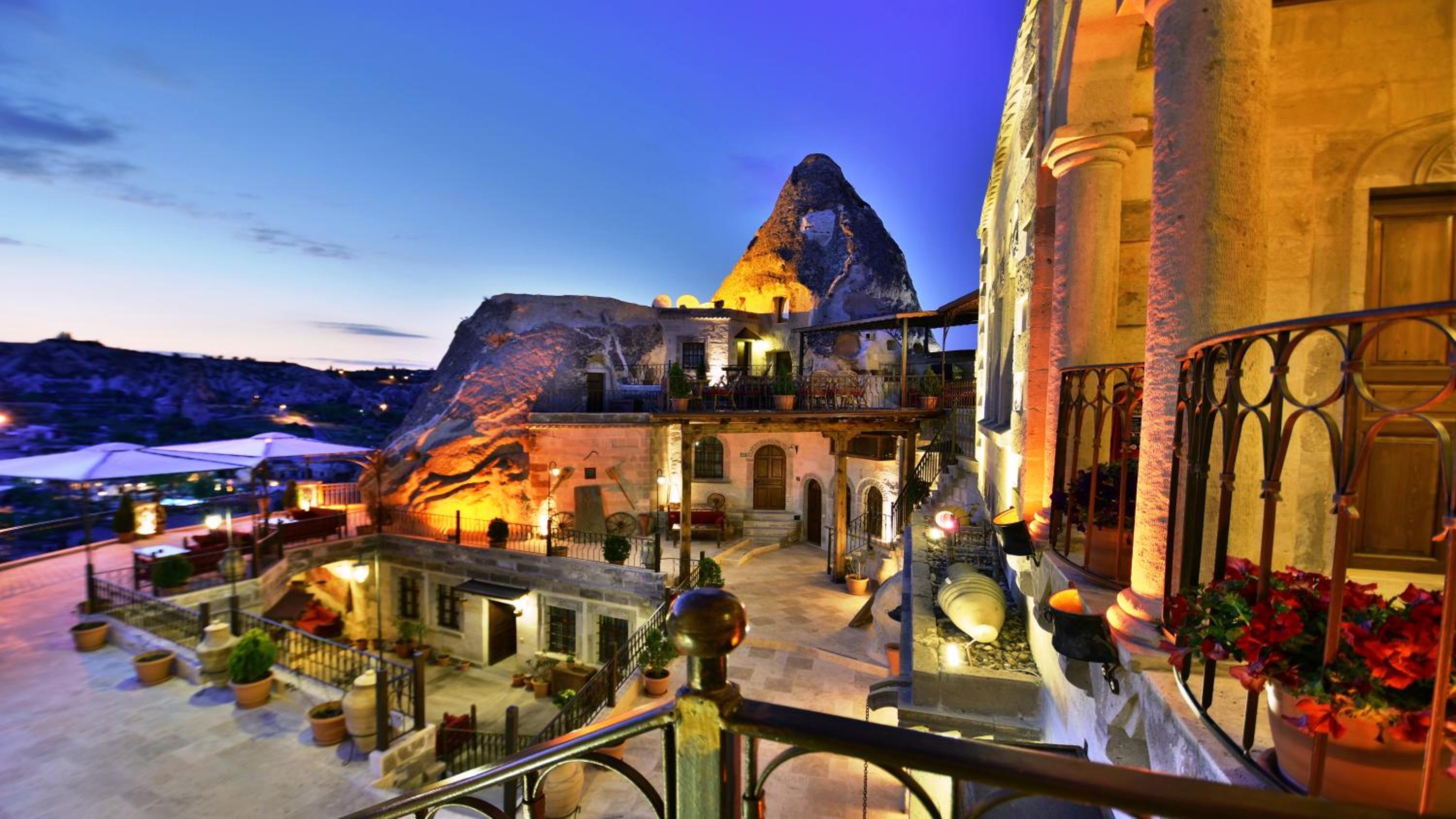Harman Cave Hotel - Image 51
