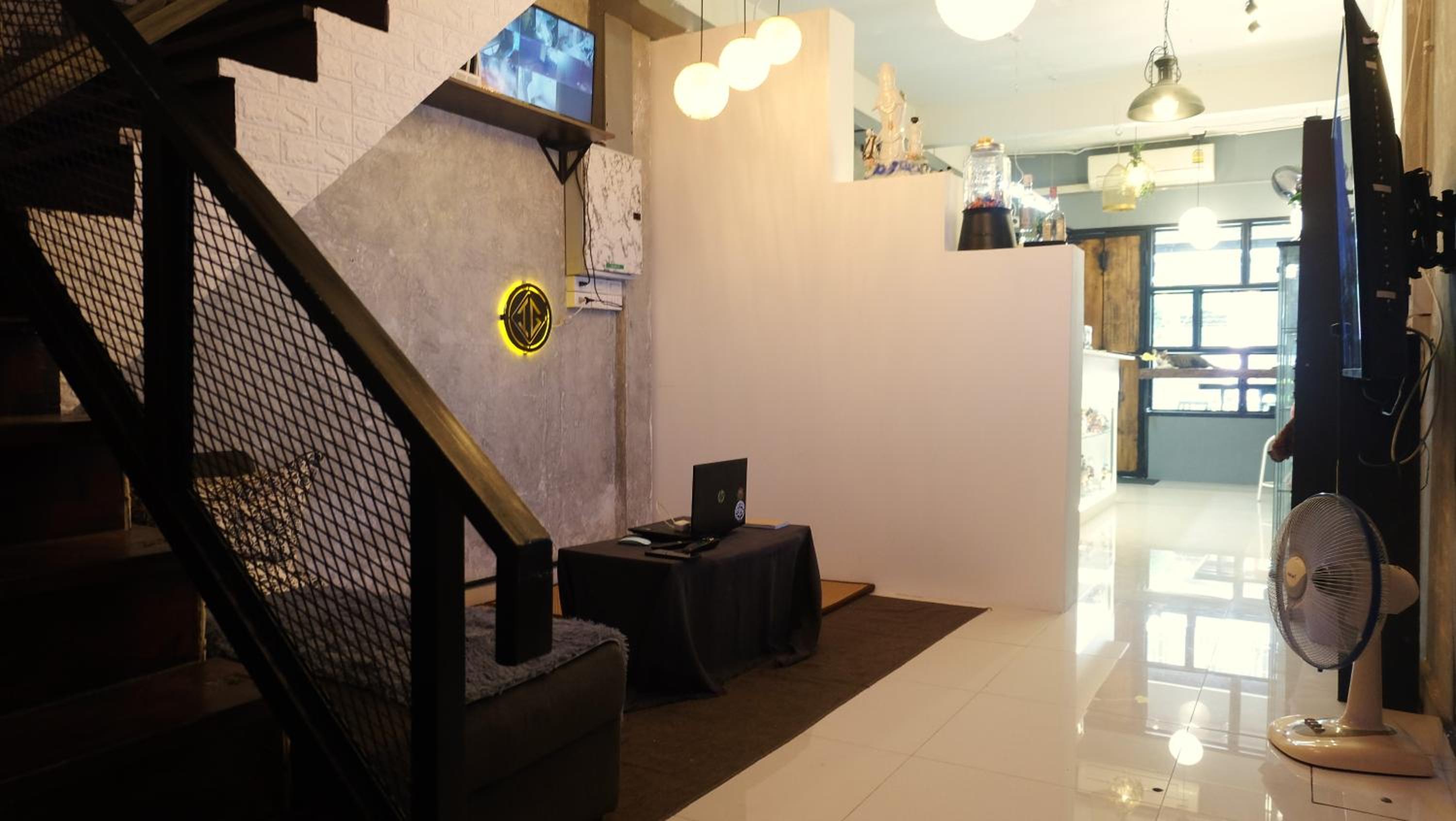 89 Bed & Studio Hostel