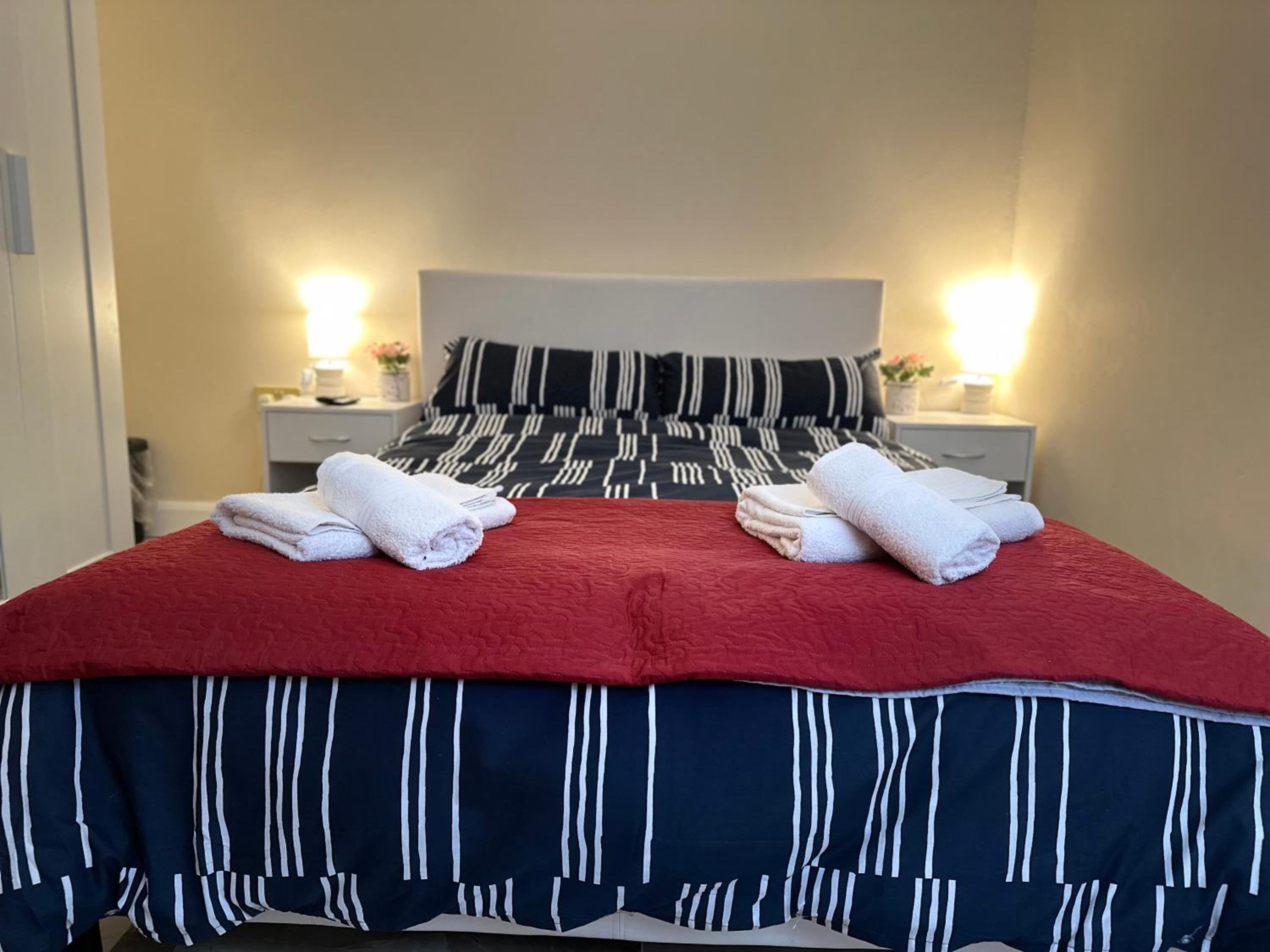 Modern Studio Luxe Heathrow London