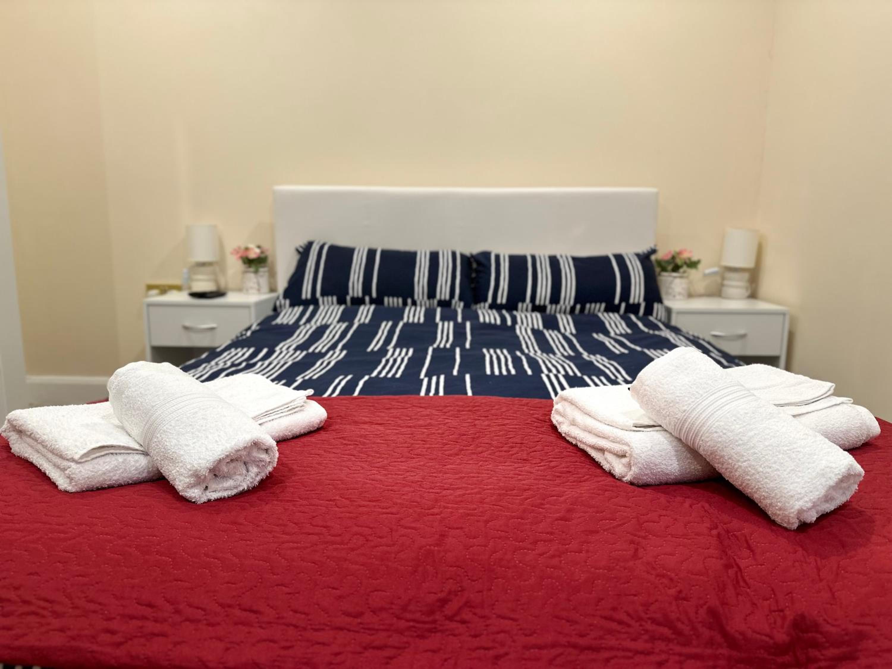 Modern Studio Luxe Heathrow London