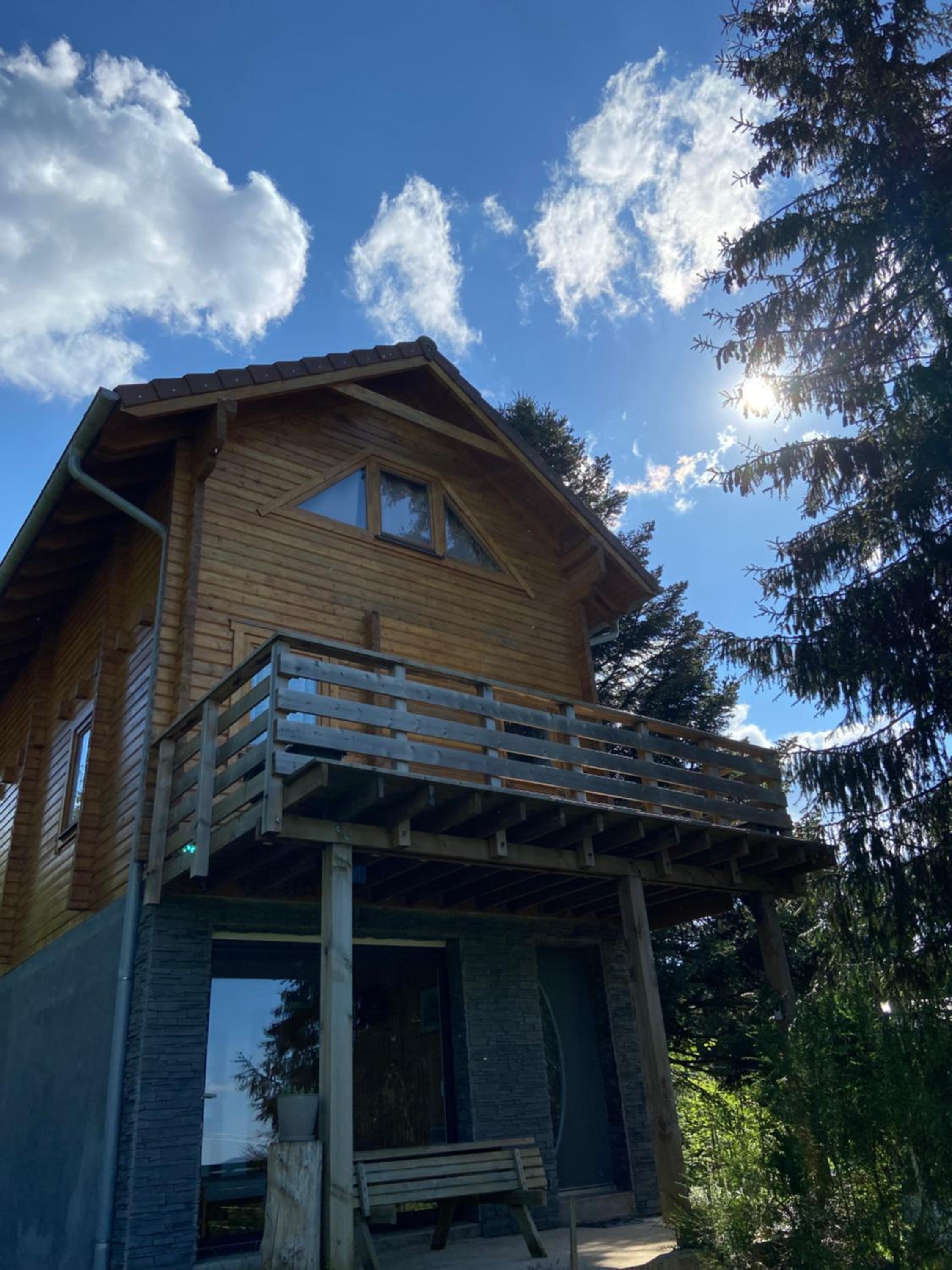 Chalet bois au calme, en lisière de forêt, balcons, sentiers balades Gérardmer & Alsace 