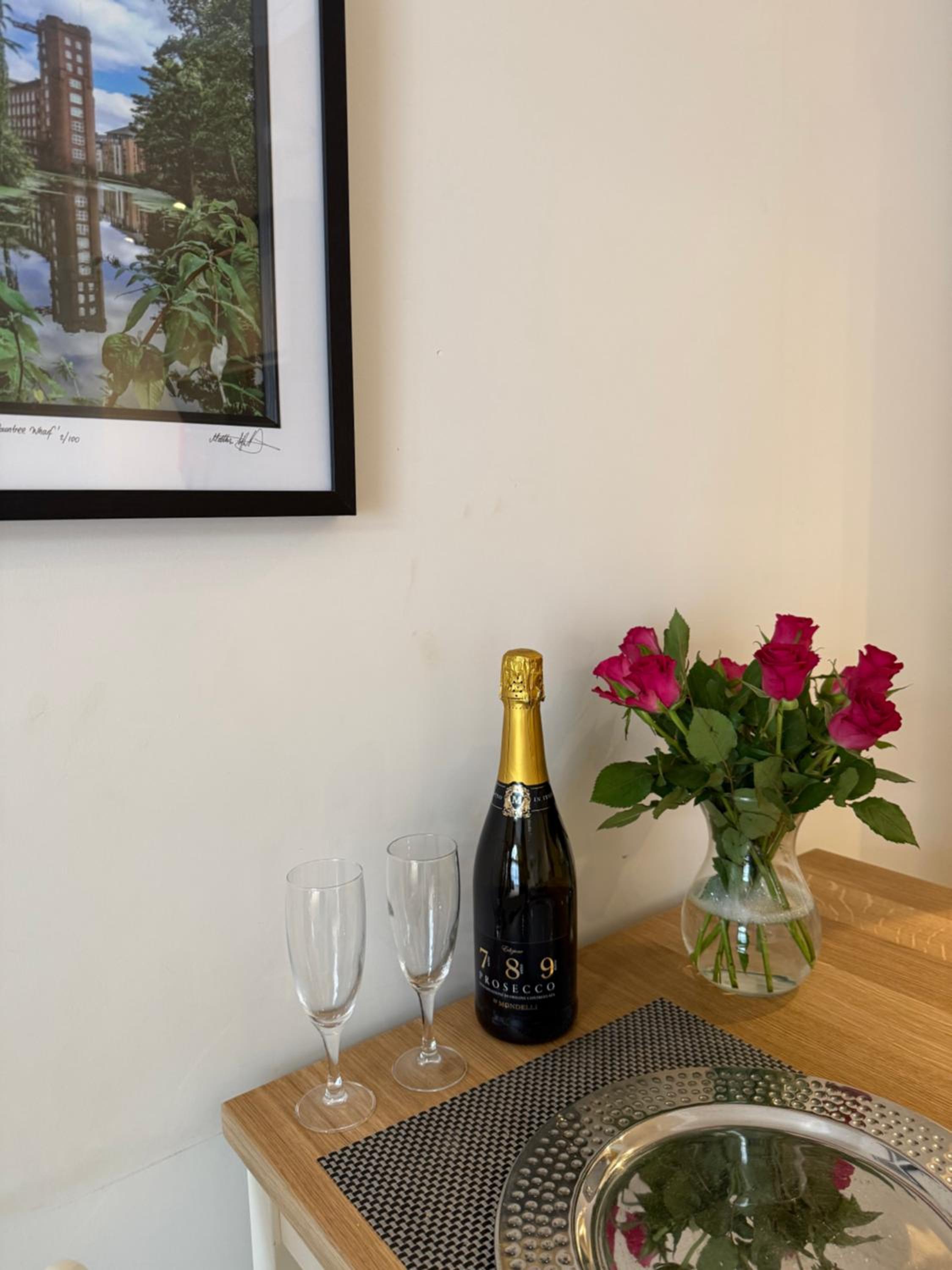 Staycation York at 1 Cocoa Suites with free parking