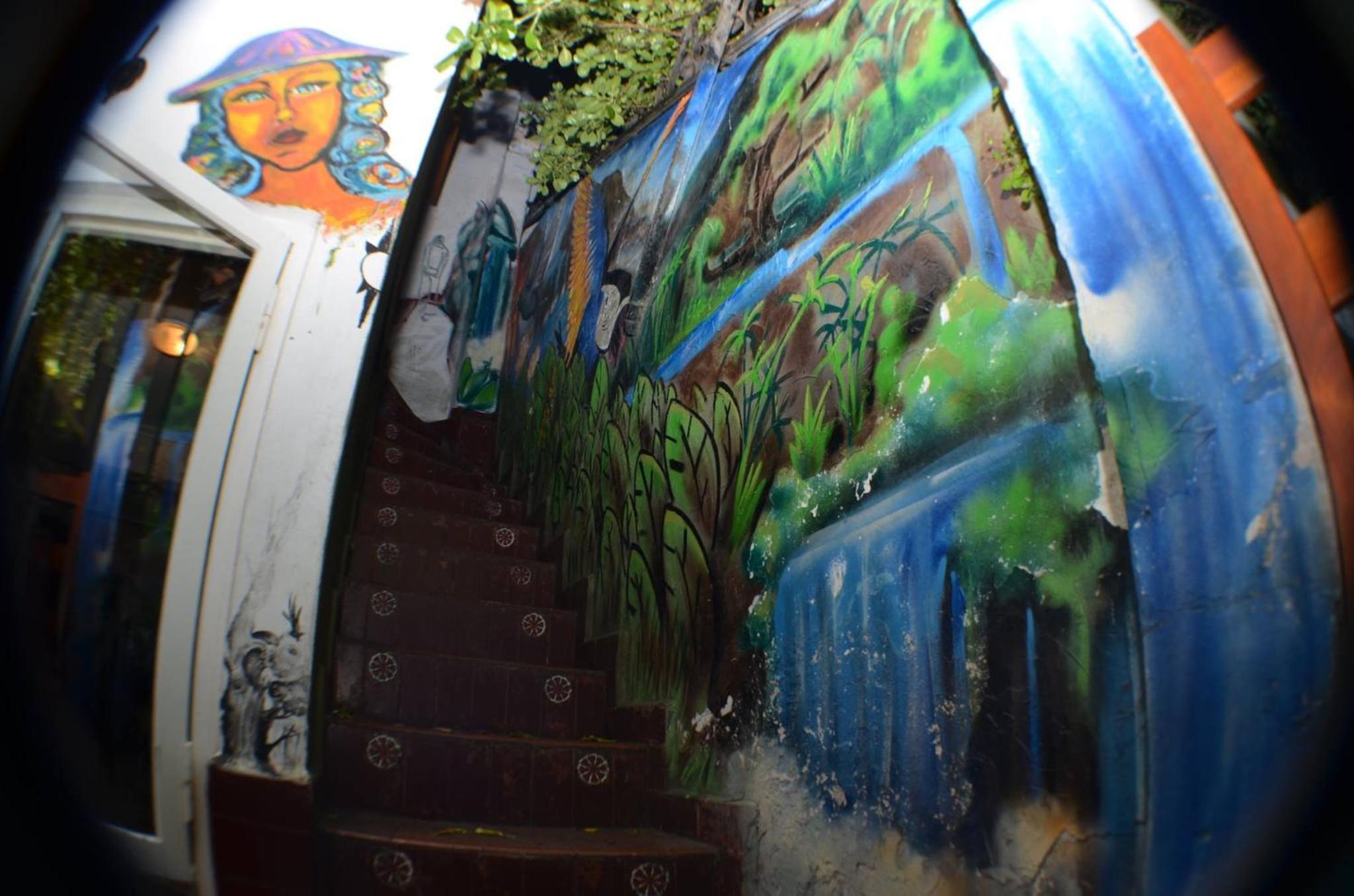Zeppelin Art-Hostel