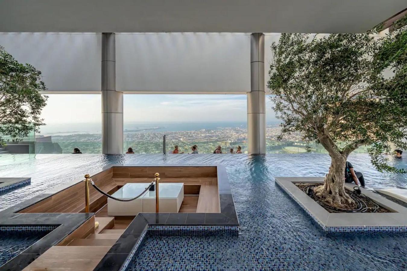 Luxury Seaview 2BR - Paramount Midtown - 6 Guests - 64F Pool Access & Burj View