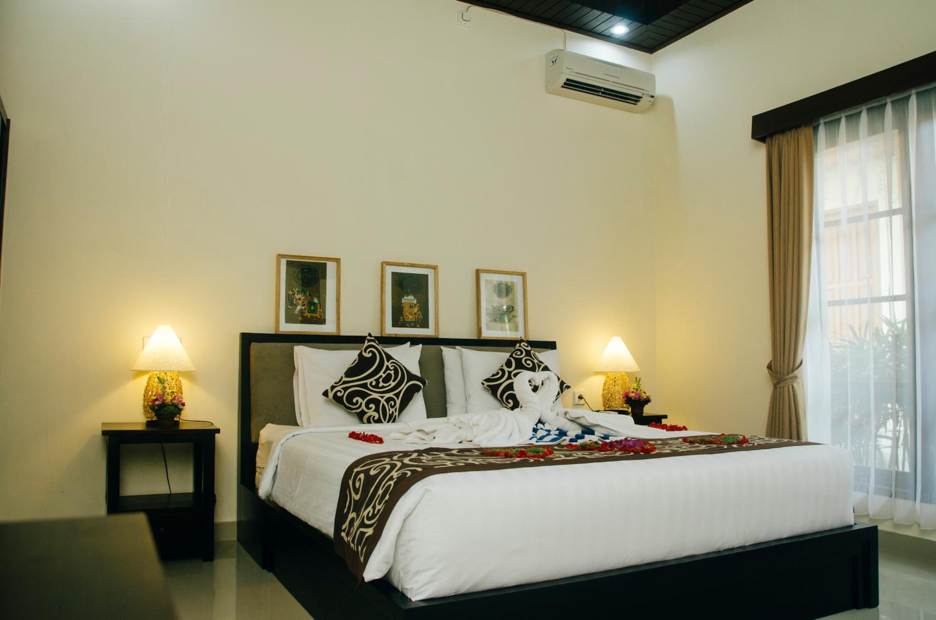 Gatra Ubud Inn