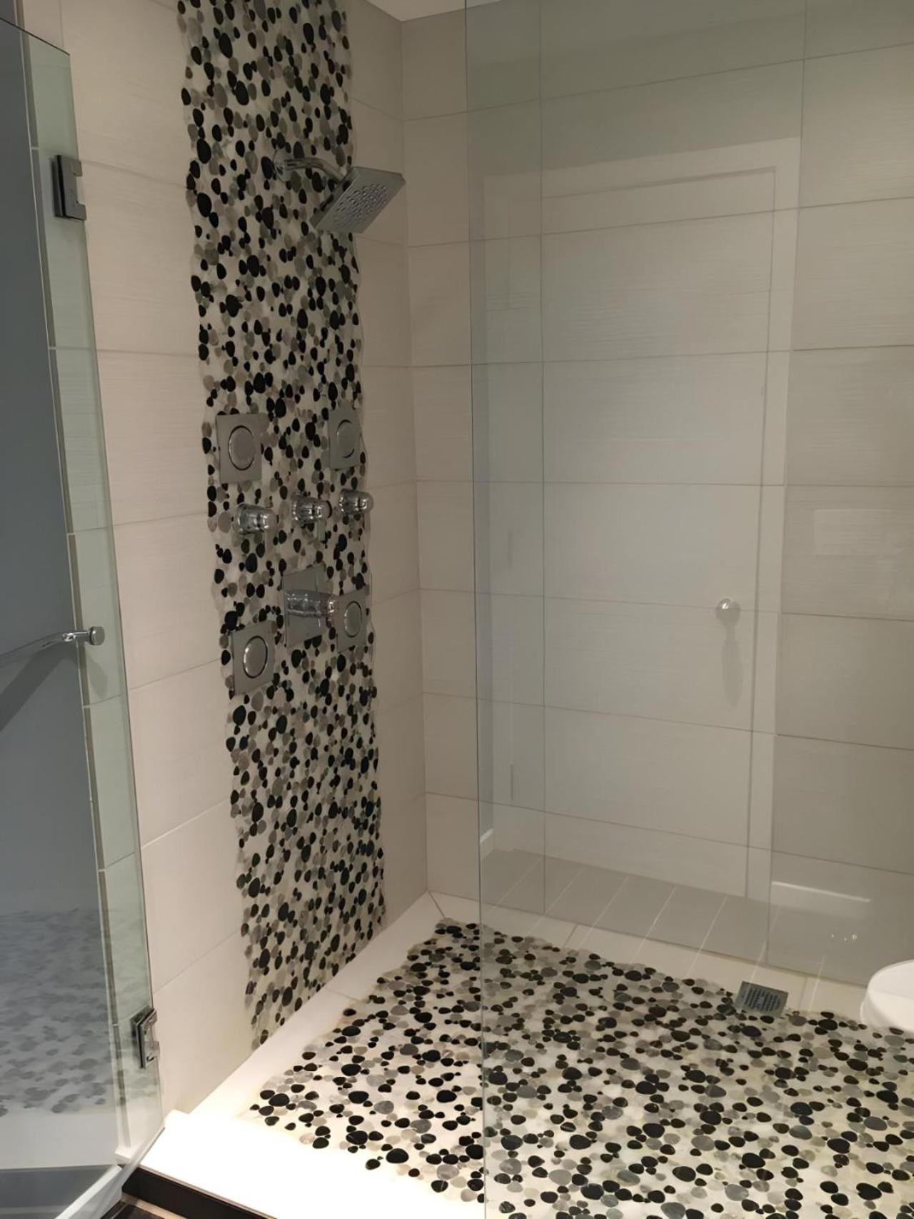Spacious 2BR, 3BA Vermont Condo with EV Station, Ski Rental Deals & Summer Pool