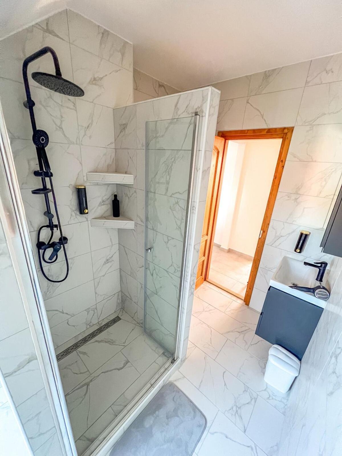 KLEO Apartman