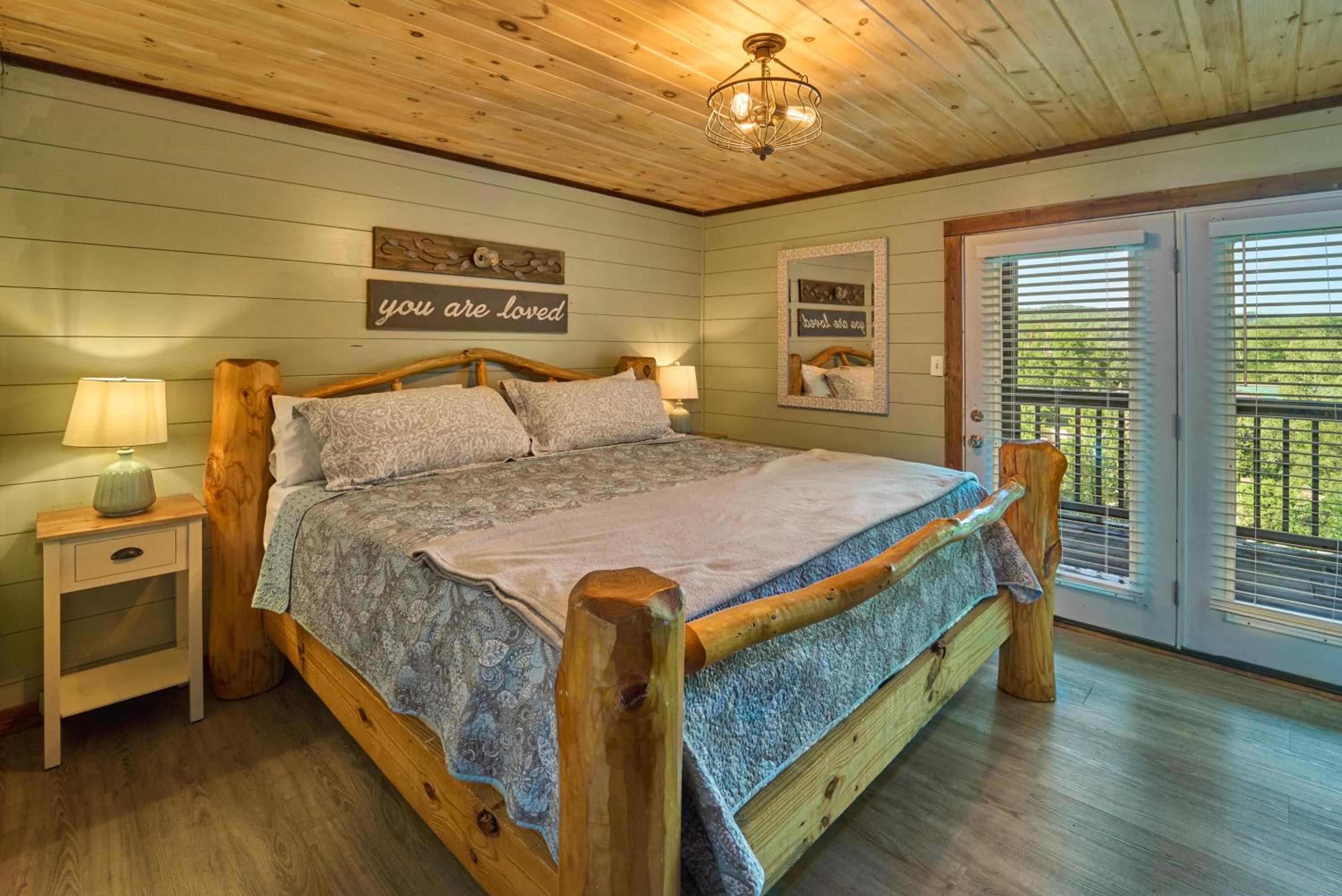 Charming 6BR Stay Steps from Downtown