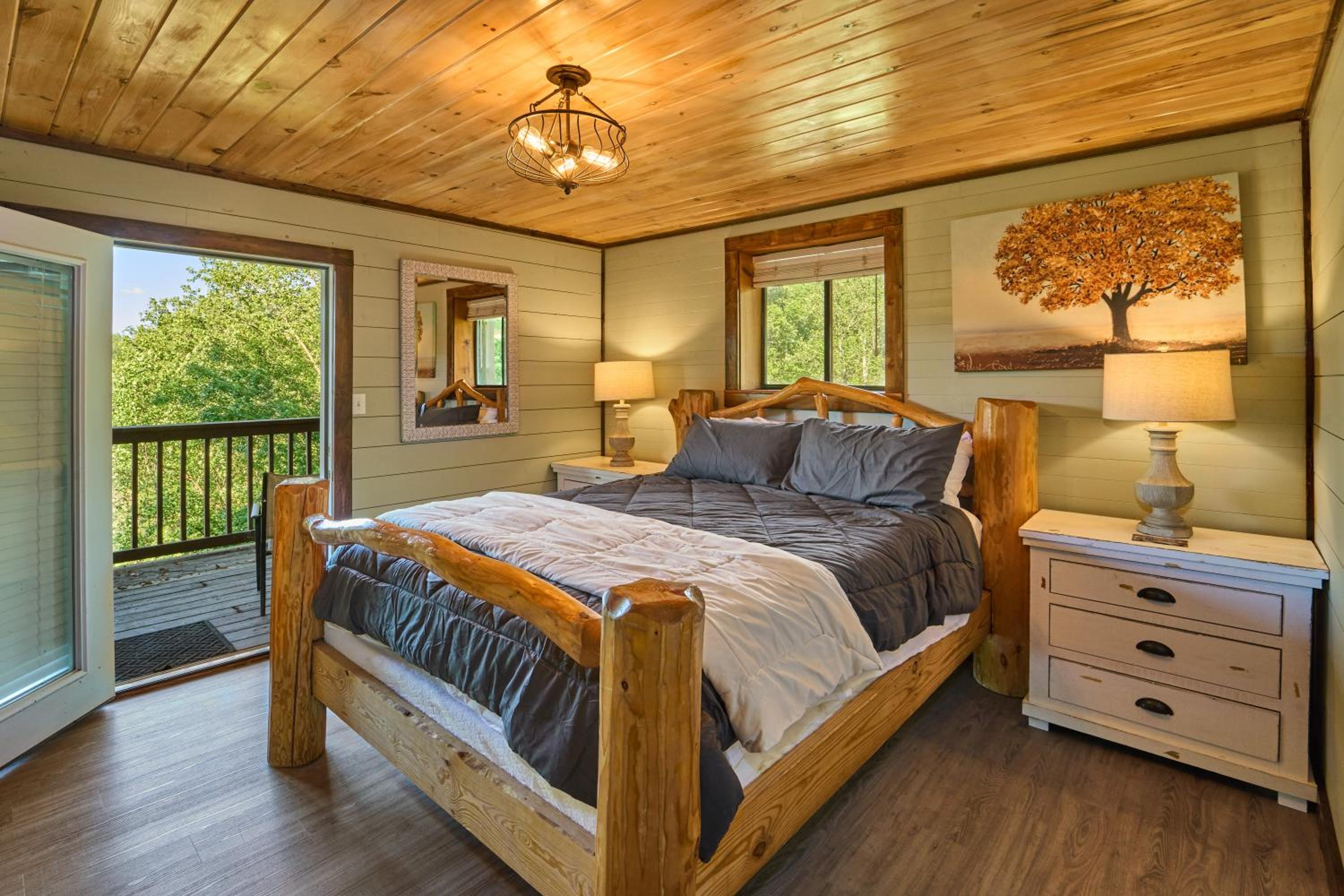 Charming 6BR Stay Steps from Downtown