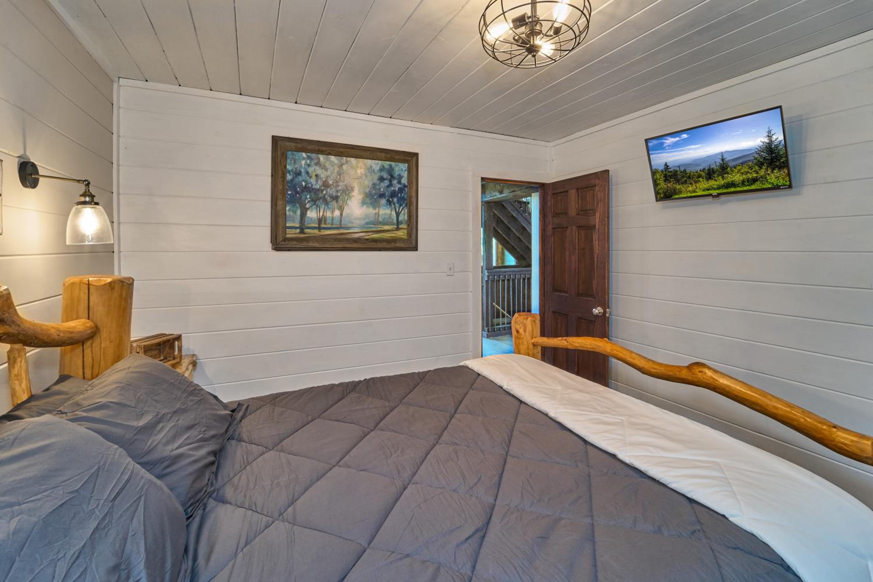 Charming 6BR Stay Steps from Downtown
