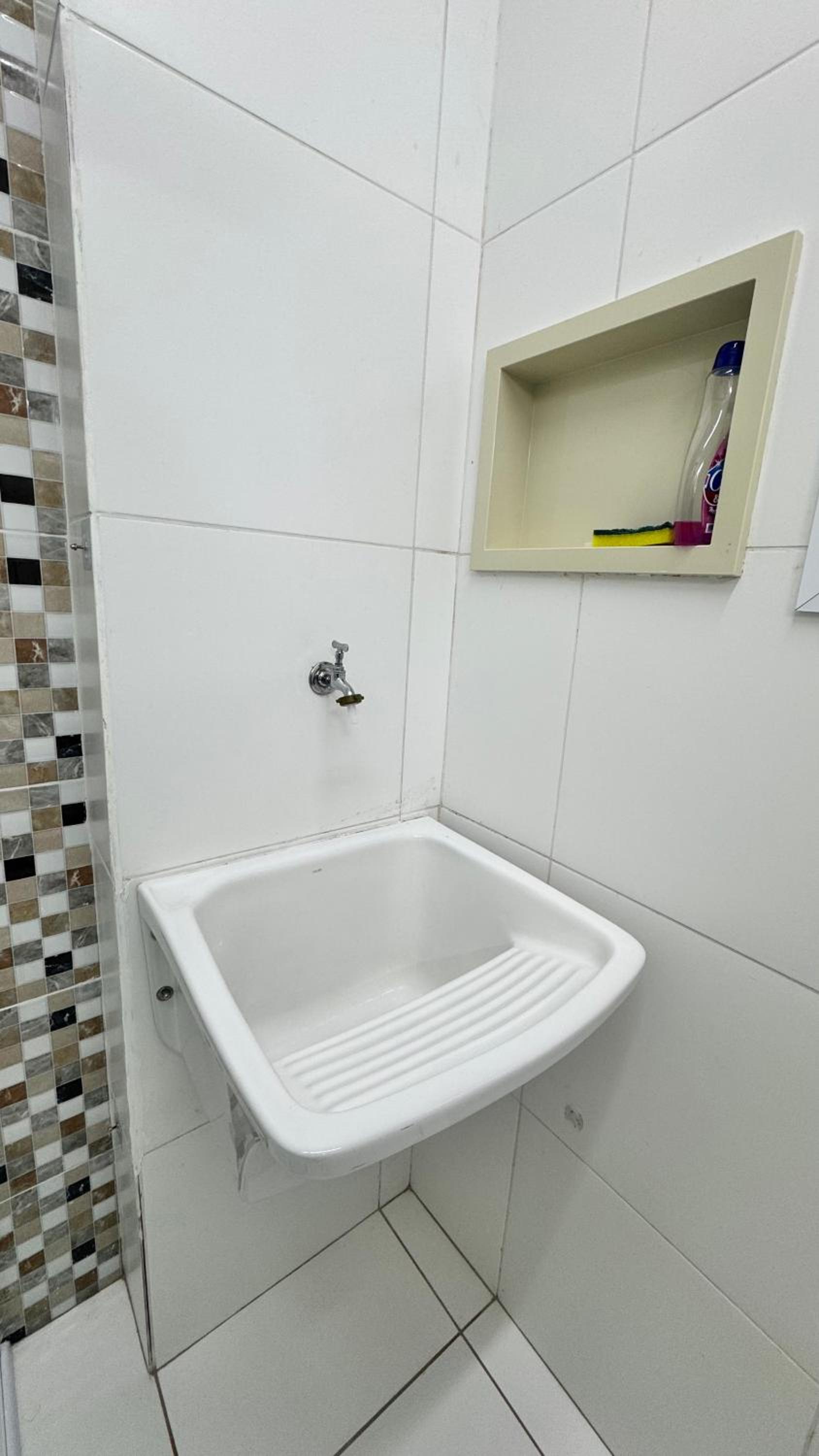 Studio 315 Pitangueiras - na quadra da praia