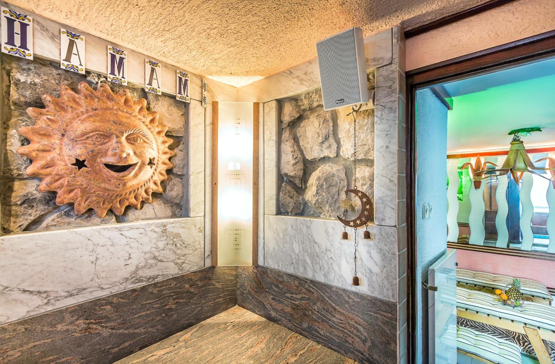 Villa Roses Apartments & Wellness