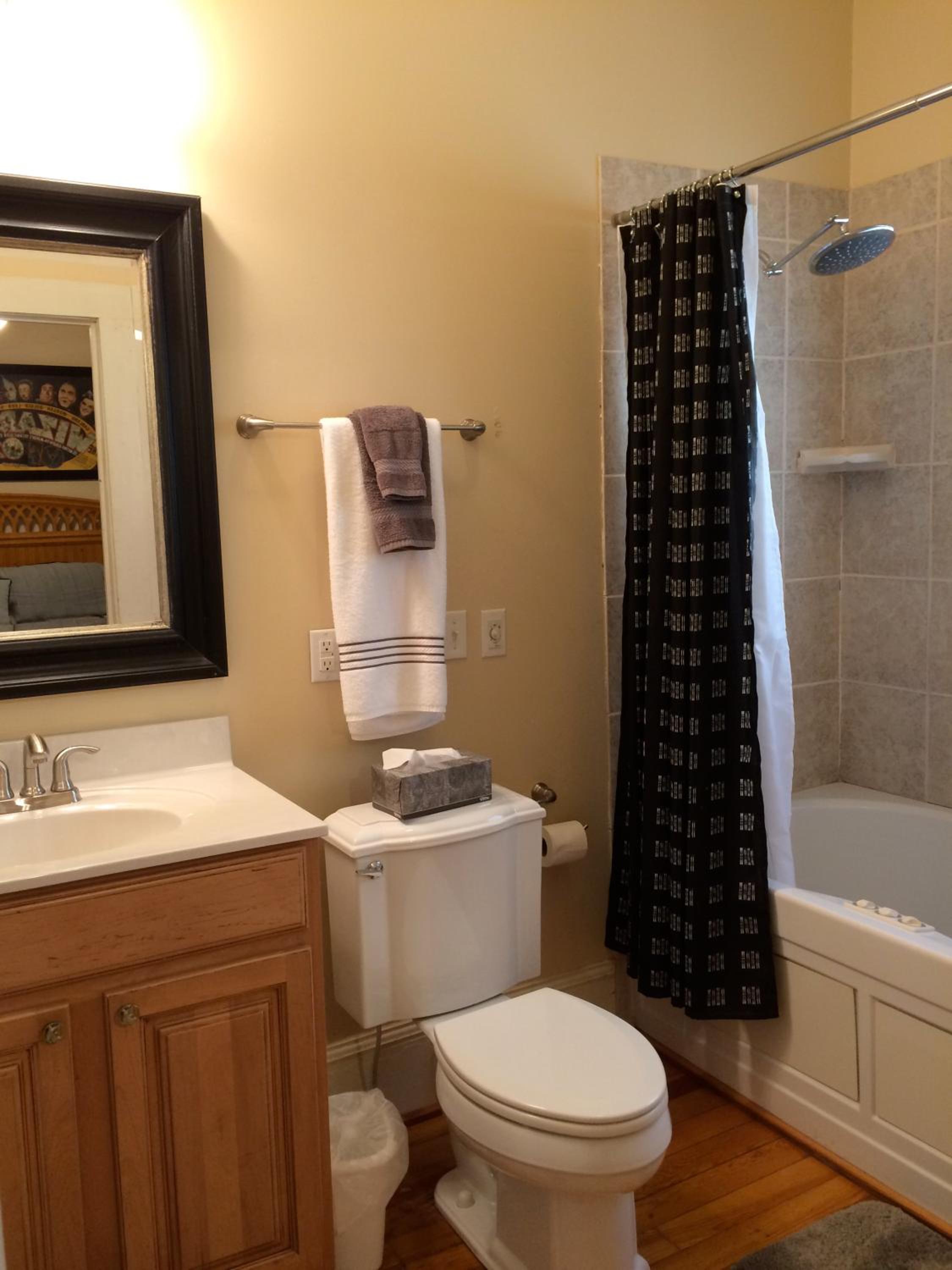 Calhoun House Inn & Suites