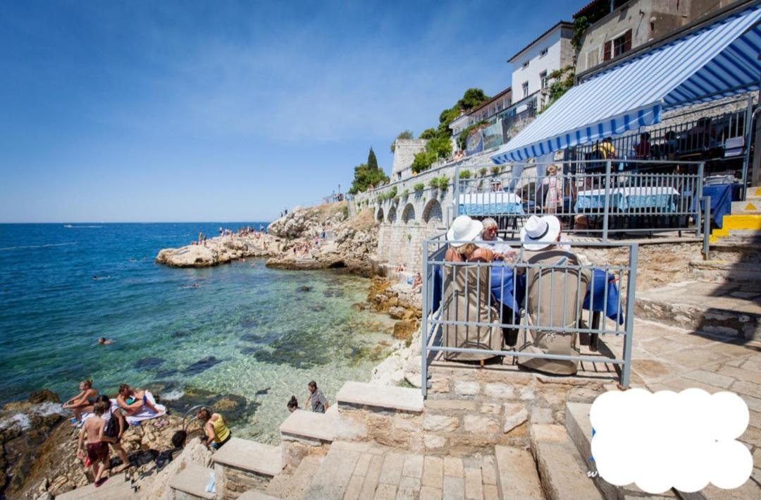 Sea View House