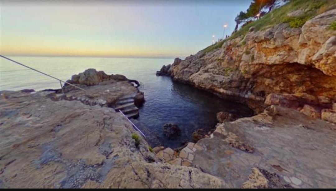 Sea View House