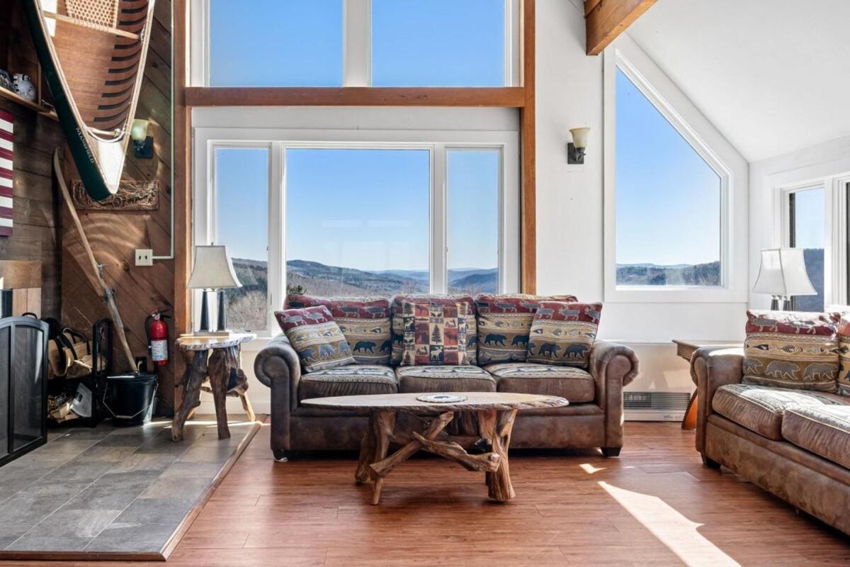 The Matterhorn House - Mountain Chalet with Hot Tub, Views, Game Room - Ideal Spring to Fall