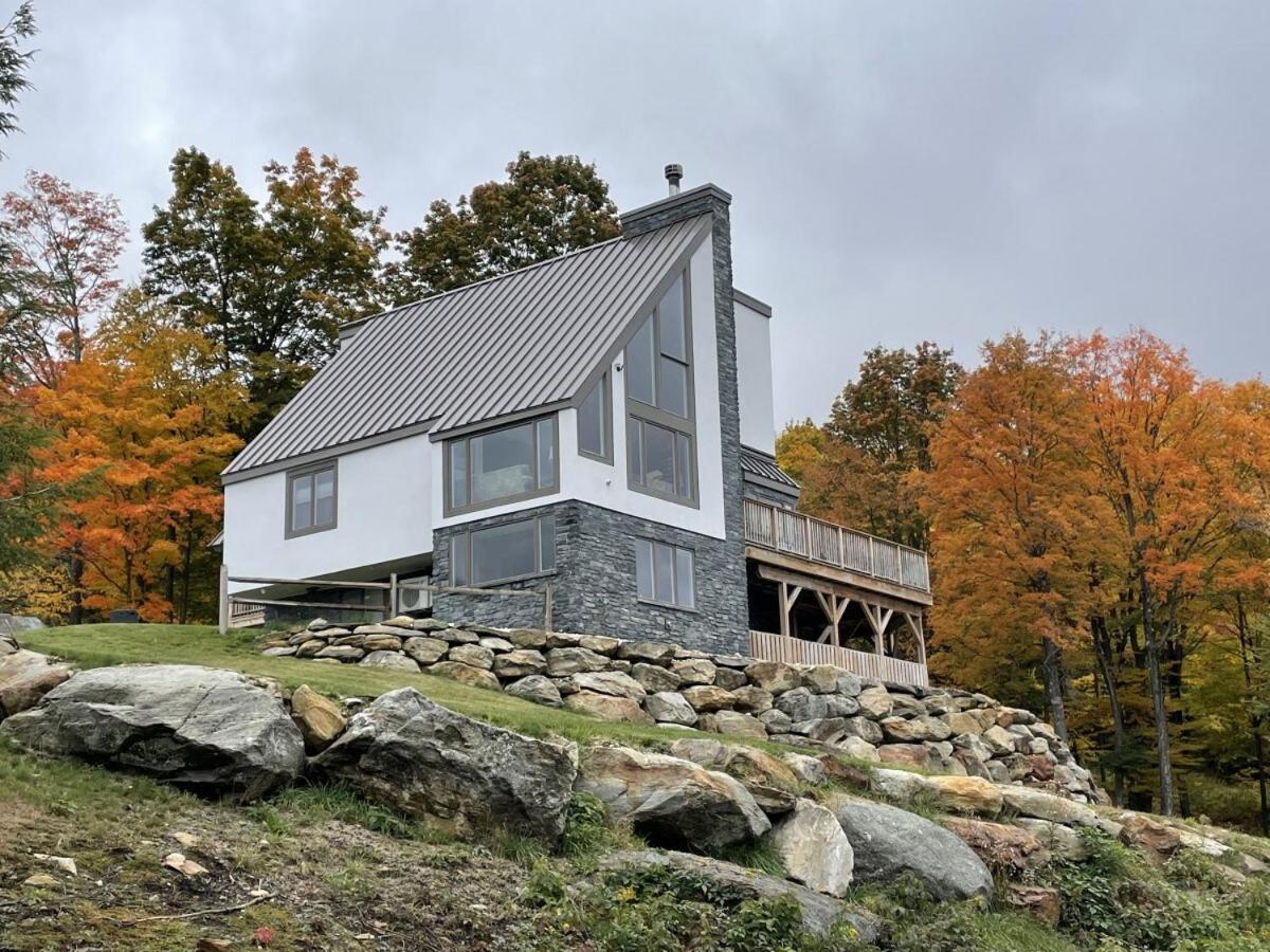 The Matterhorn House - Mountain Chalet with Hot Tub, Views, Game Room - Ideal Spring to Fall