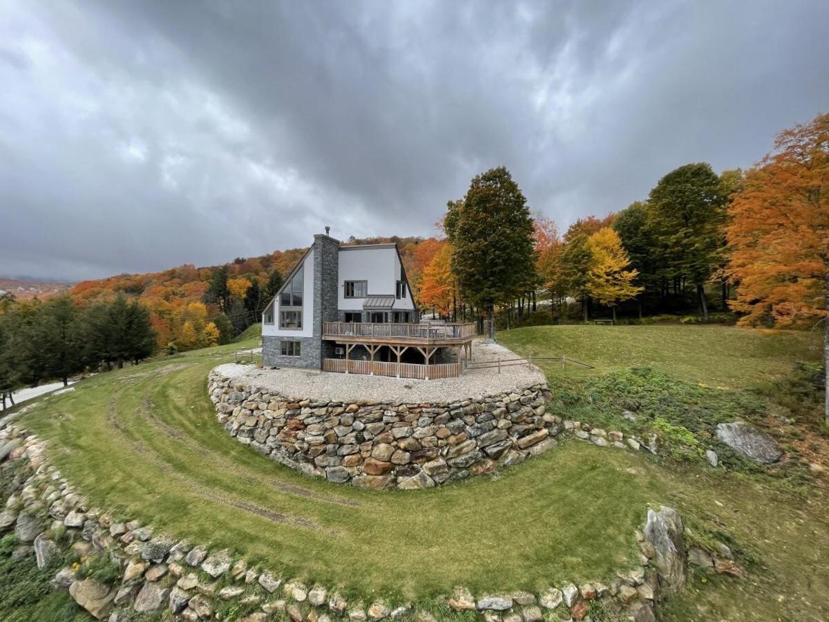 The Matterhorn House - Mountain Chalet with Hot Tub, Views, Game Room - Ideal Spring to Fall
