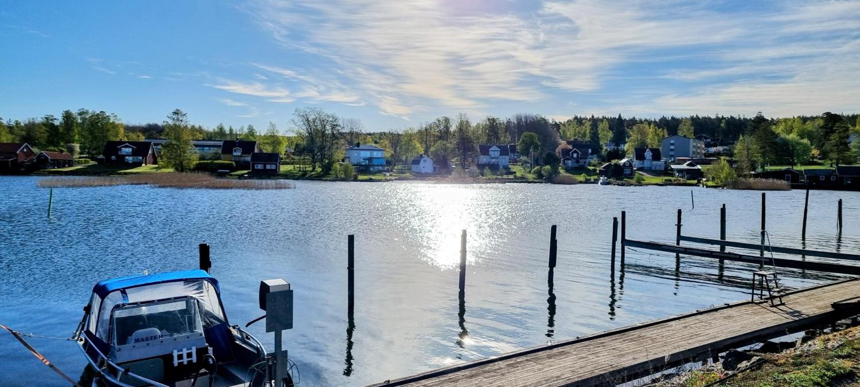 200m to Sweden's Largest Lake - 3BR House & BBQ