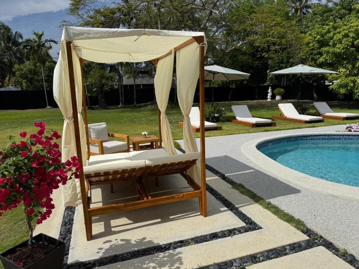 Chic-ness Oasis FIFA World Cup 2026 Heated Pool Near Stadium