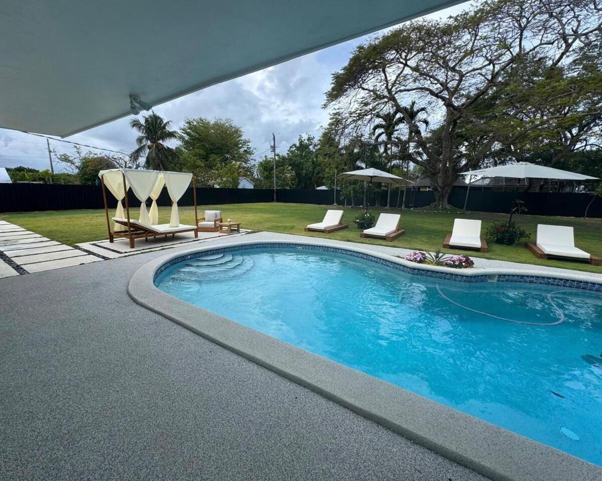 Chic-ness Oasis FIFA World Cup 2026 Heated Pool Near Stadium