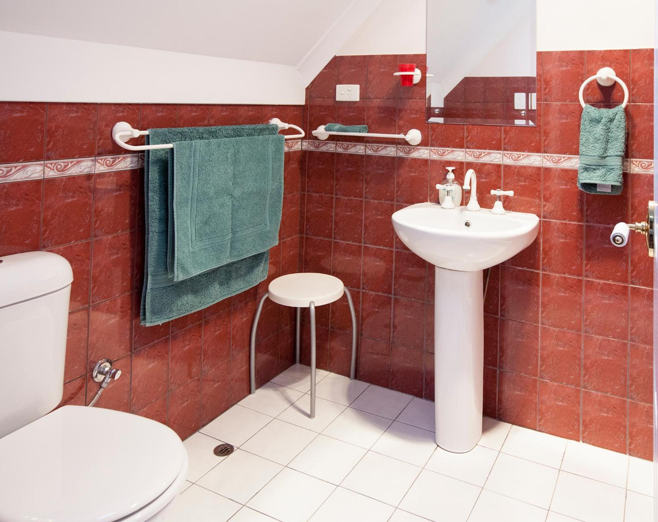Aarn House B&B Airport Accommodation
