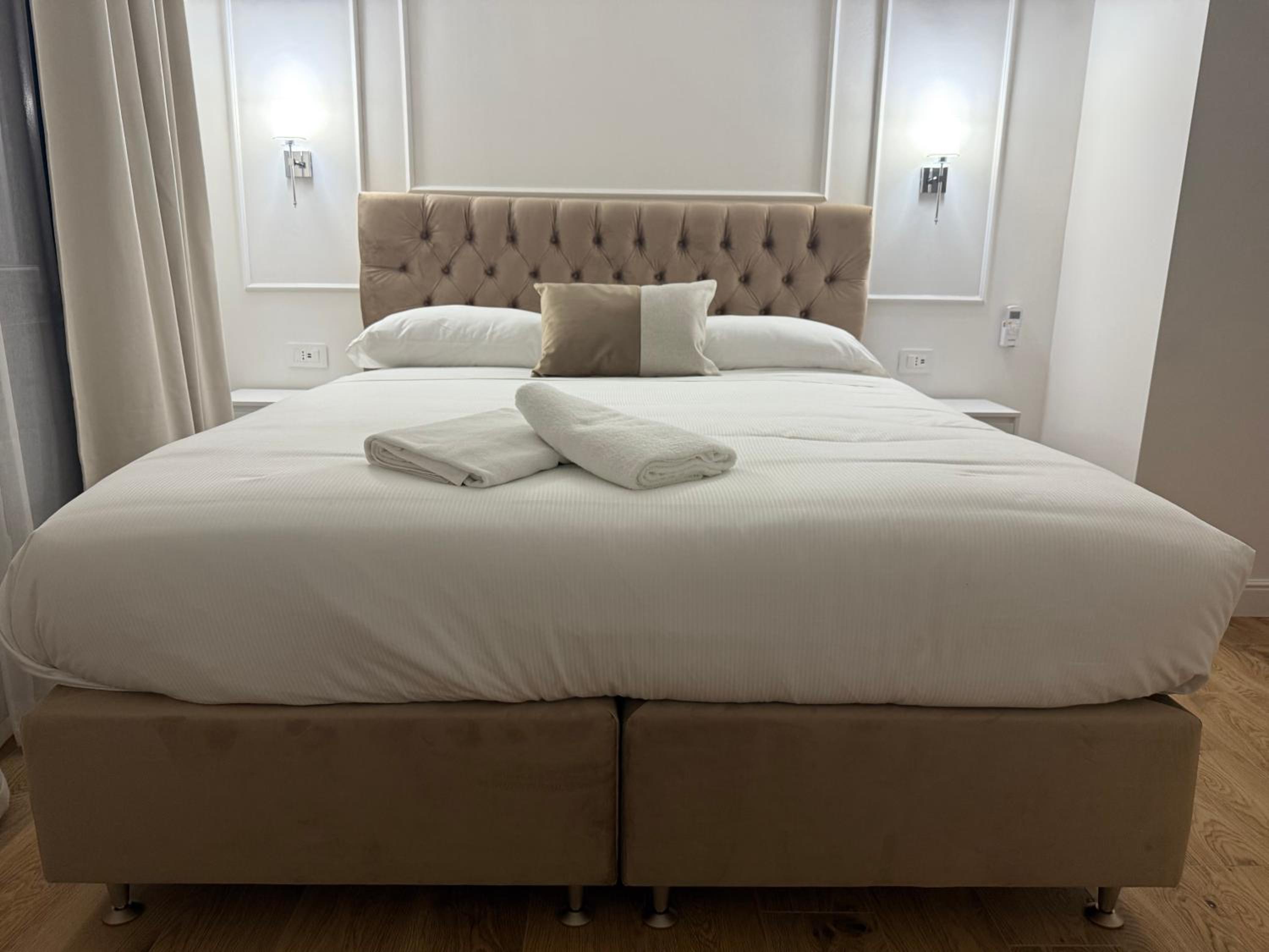 Emy Suites