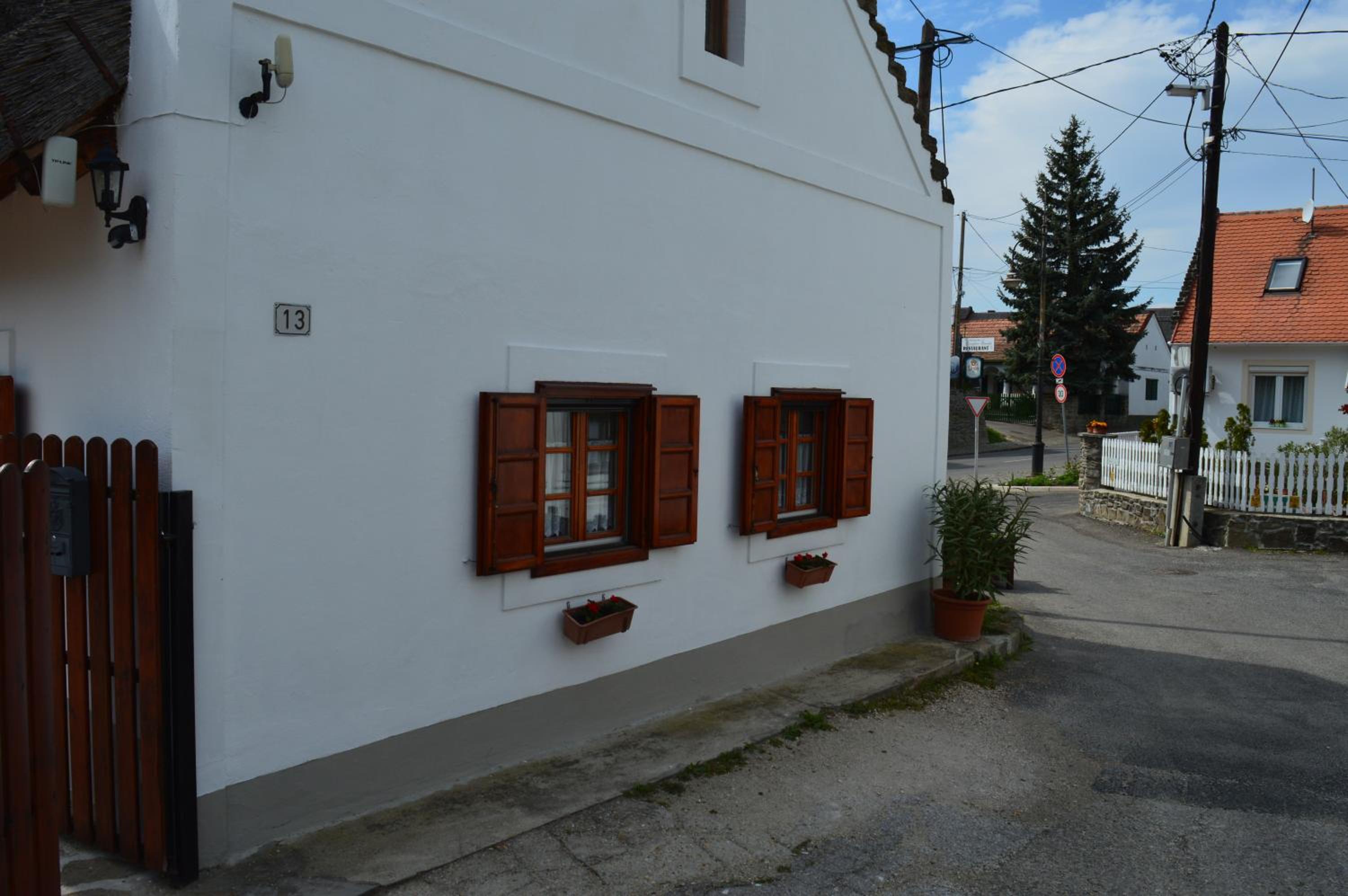 Photo 43