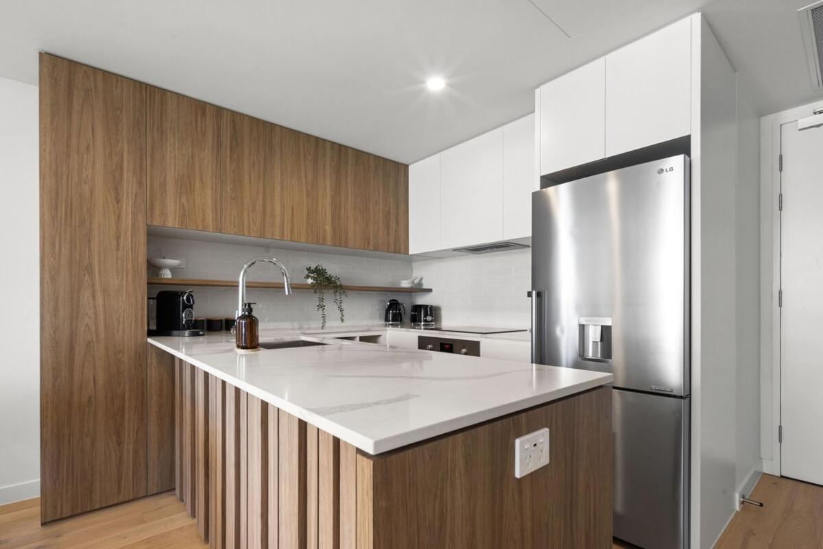 Modern Beachside Oasis 1BR Apartment Free Wi-Fi