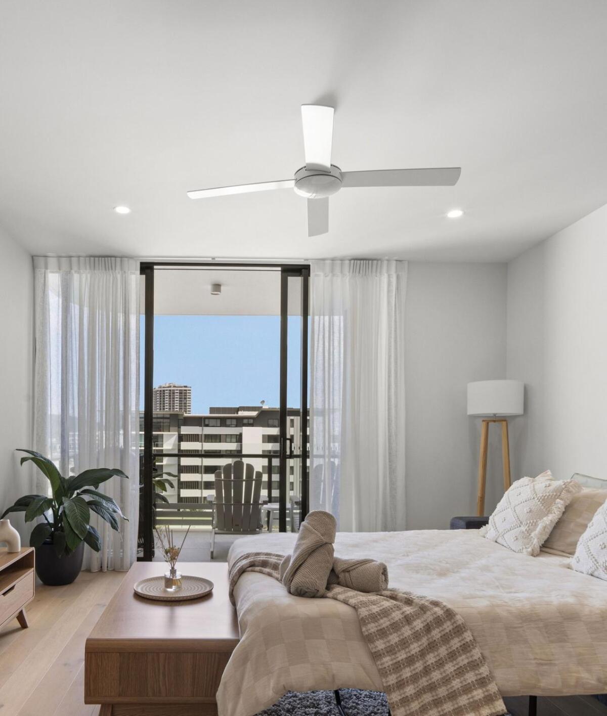 Modern Beachside Oasis 1BR Apartment Free Wi-Fi