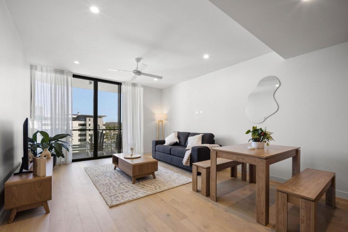 Modern Beachside Oasis 1BR Apartment Free Wi-Fi