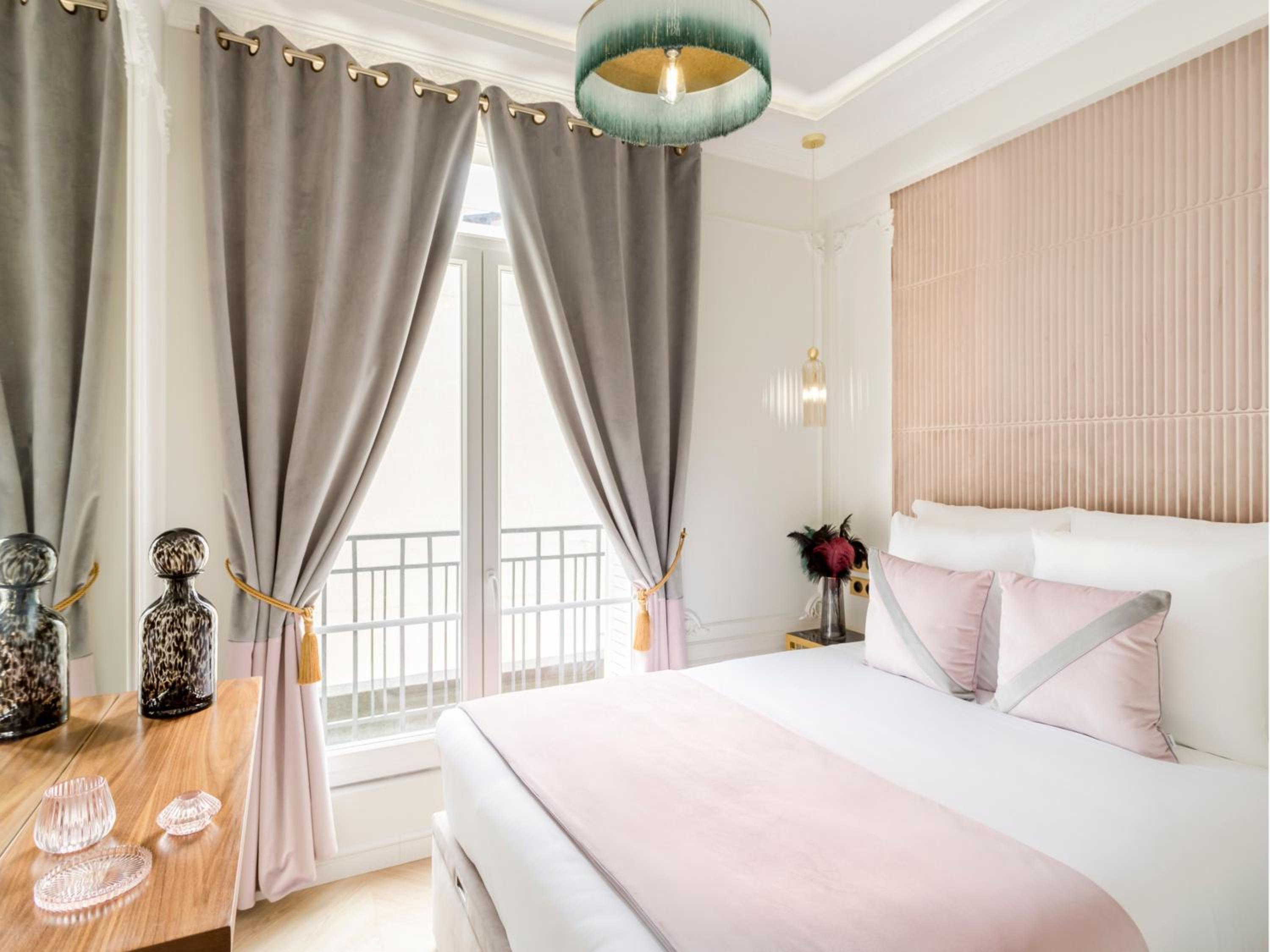 Merveil Signature Suite Hoche - Eiffel Tower view
