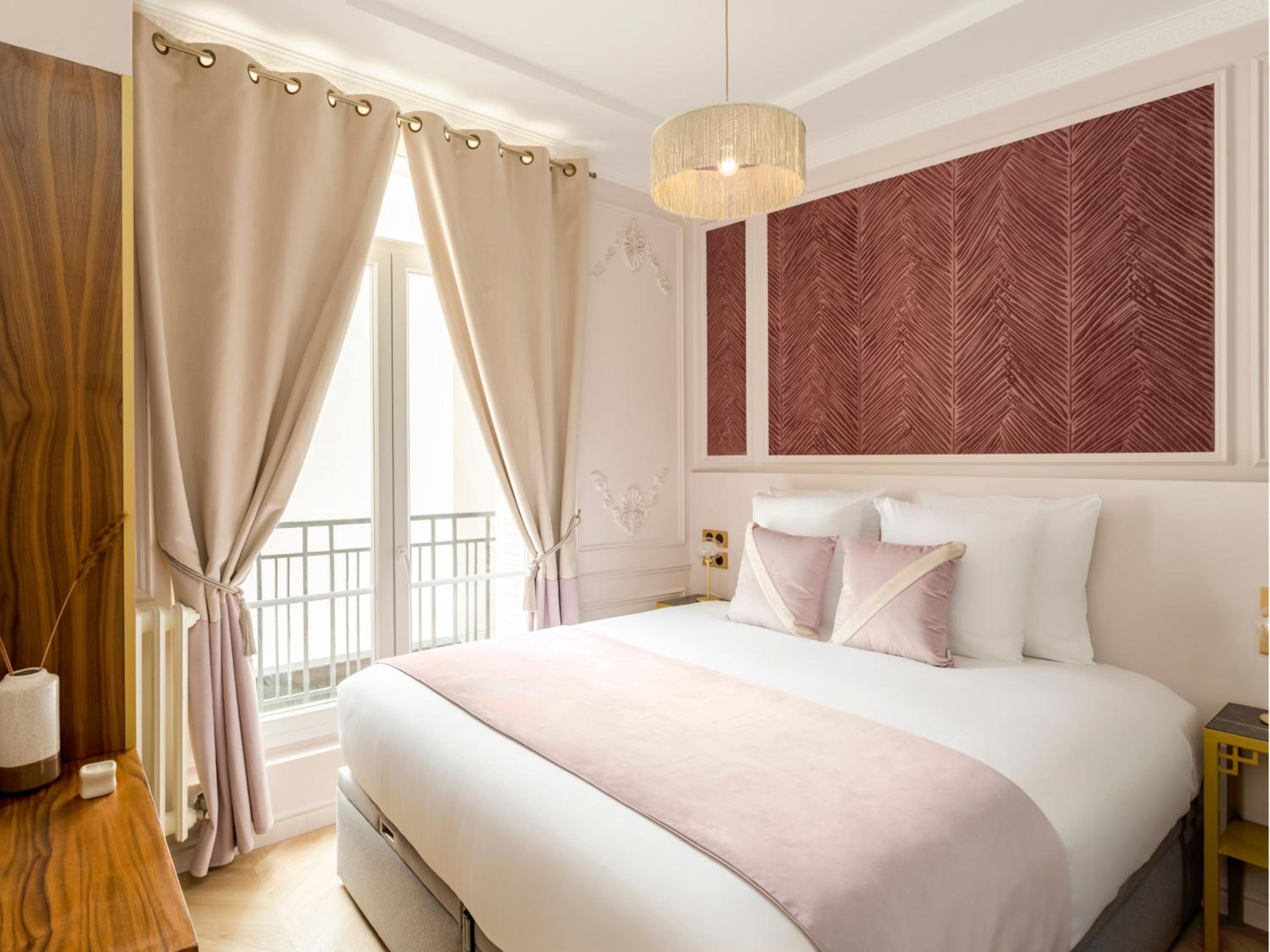 Merveil Signature Suite Hoche - Eiffel Tower view