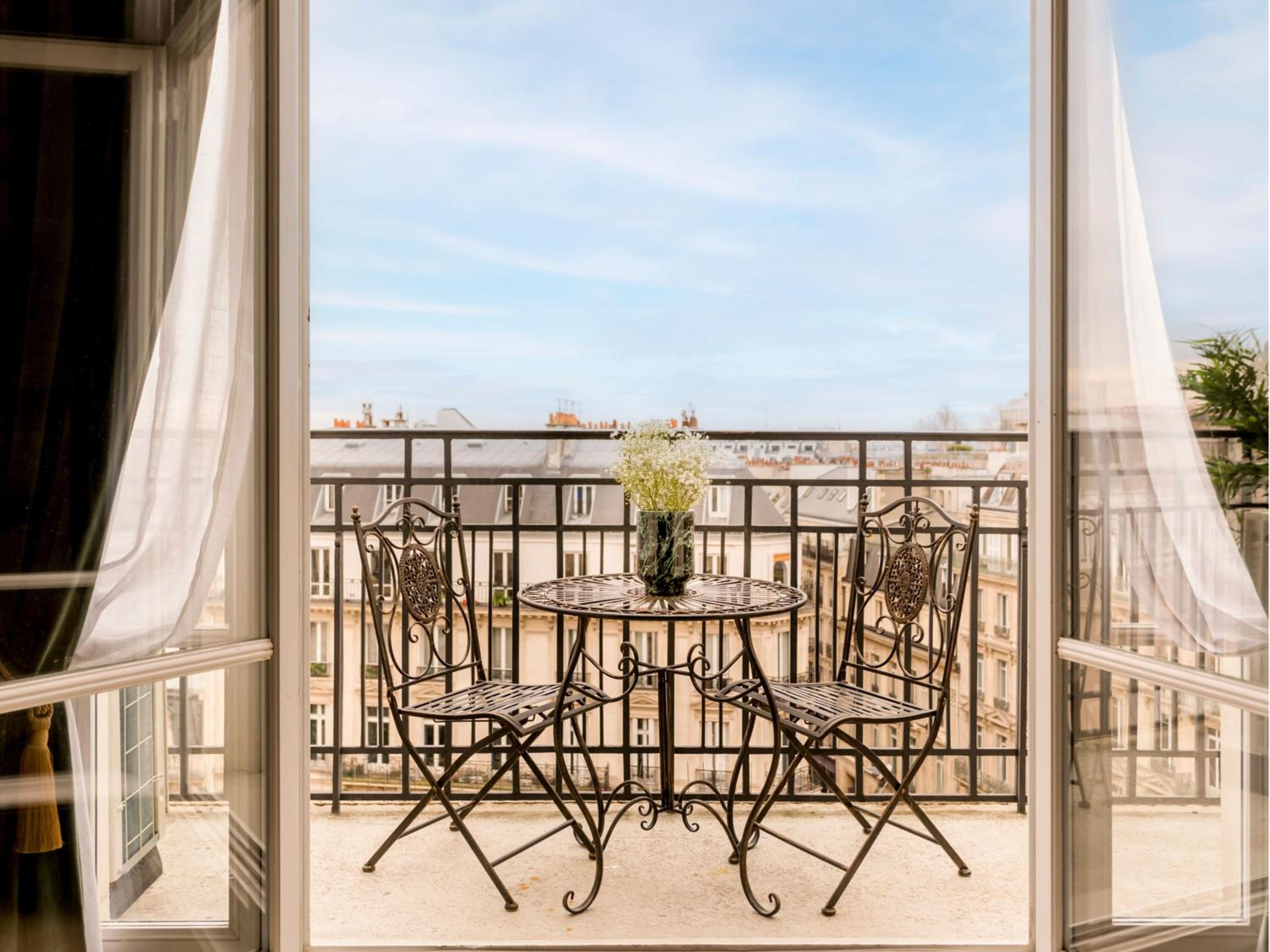 Merveil Signature Suite Hoche - Eiffel Tower view