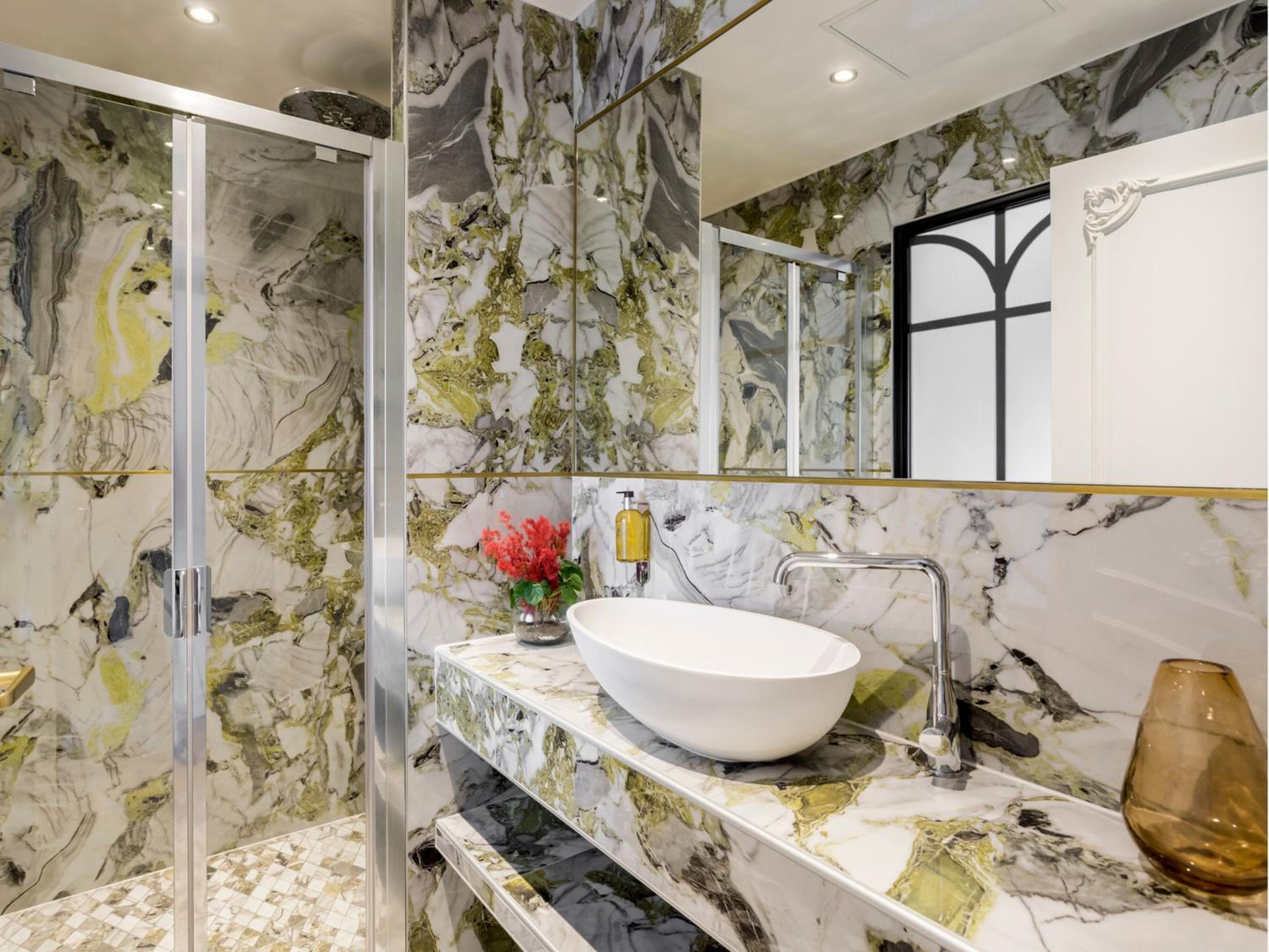 Merveil Signature Suite Hoche - Eiffel Tower view