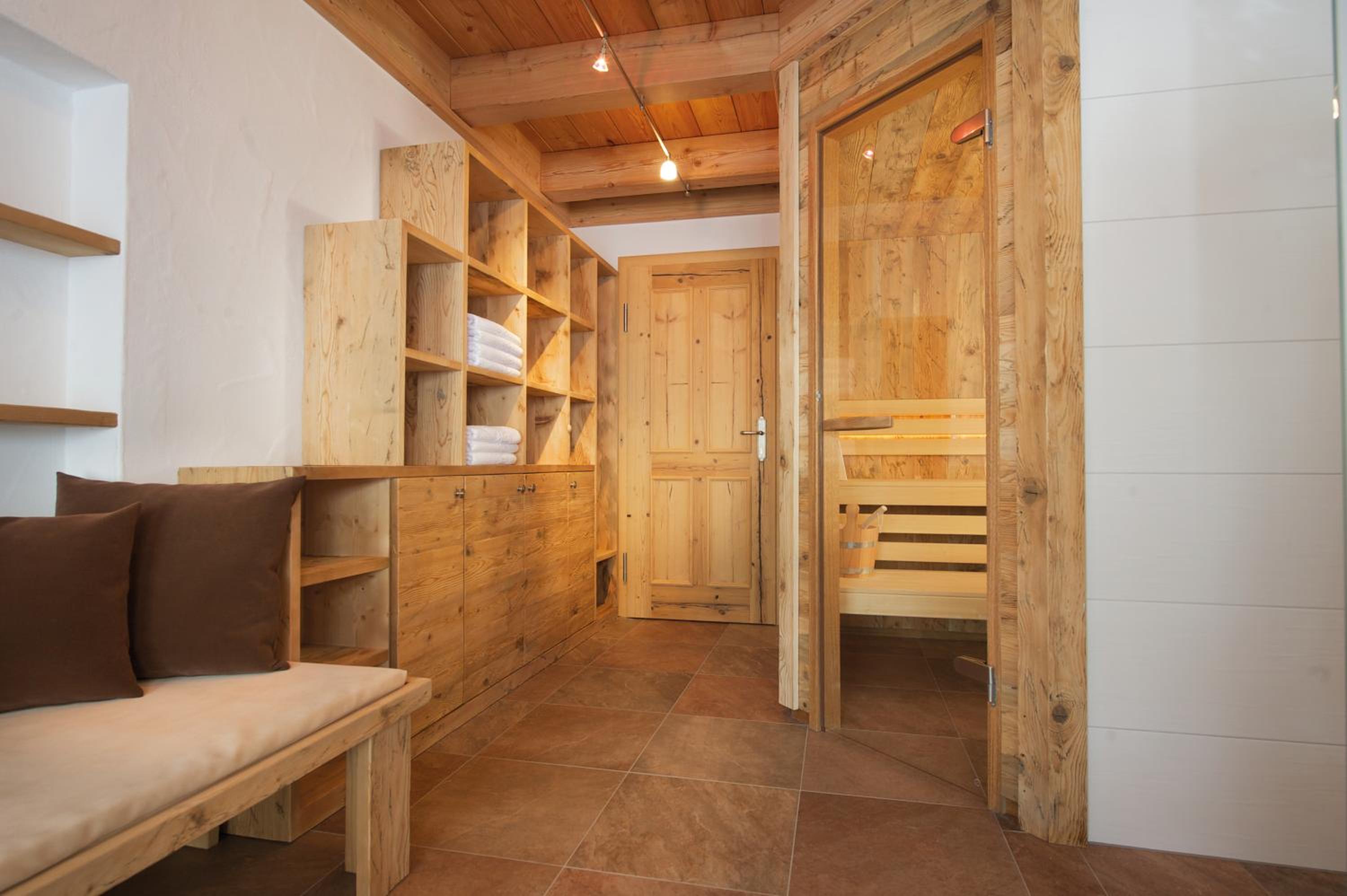 Wallegg Lodge - Alpine Premium Chalet - Ski In-Ski Out - Real Alpine Location Saalbach