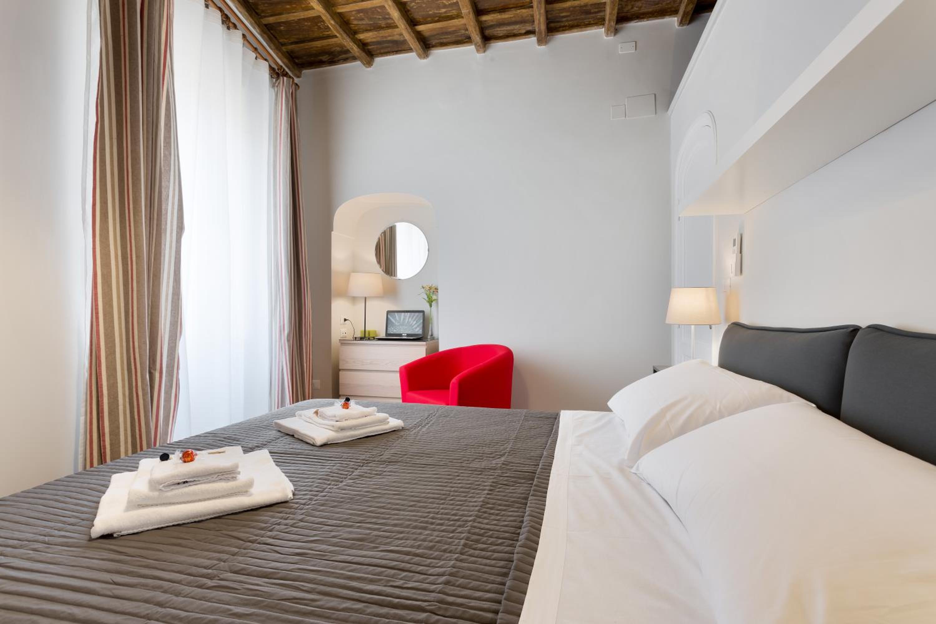 Rome as you feel - Grotta Pinta apartments