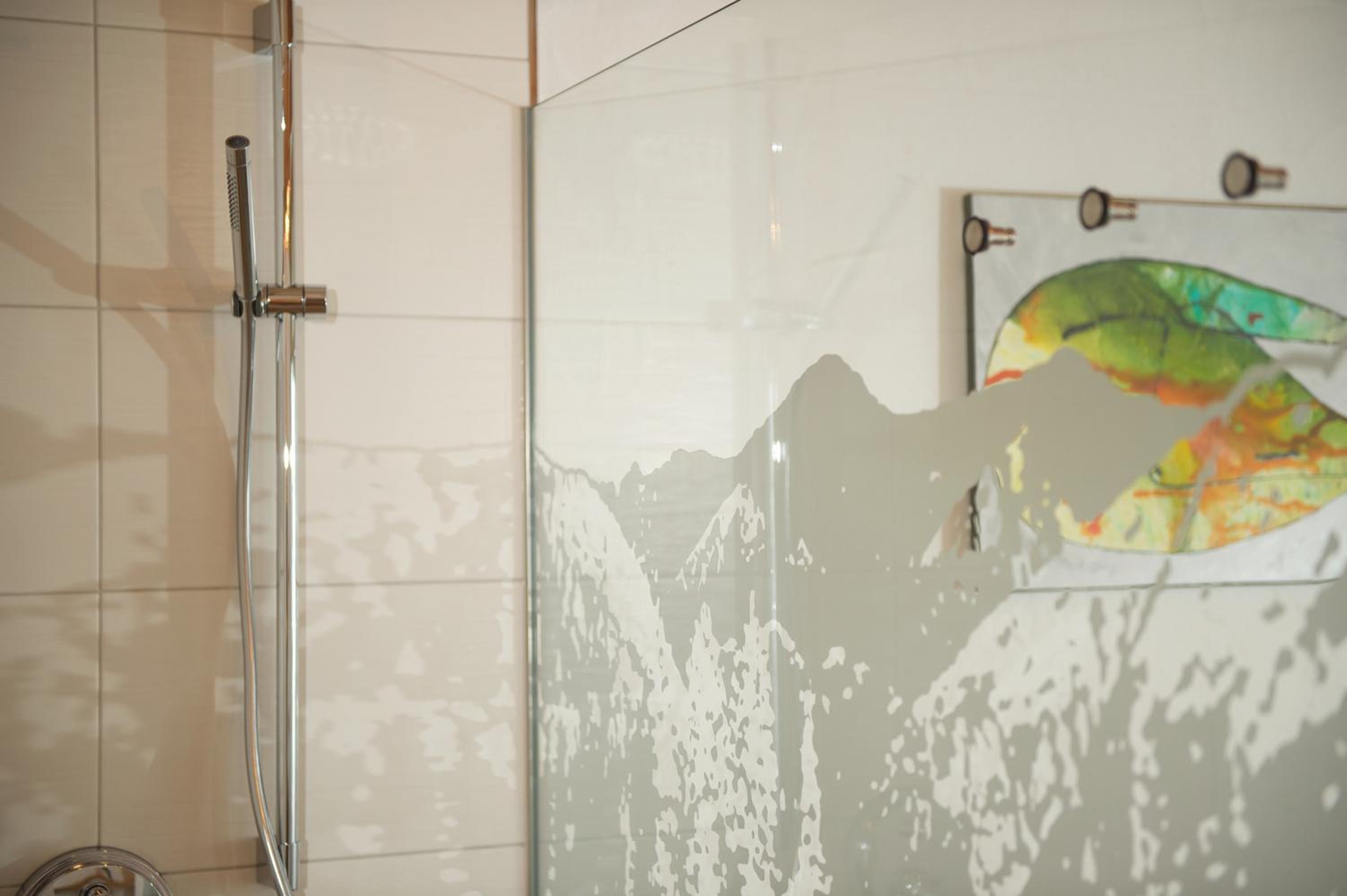 Wallegg Lodge - Alpine Premium Chalet - Ski In-Ski Out - Real Alpine Location Saalbach
