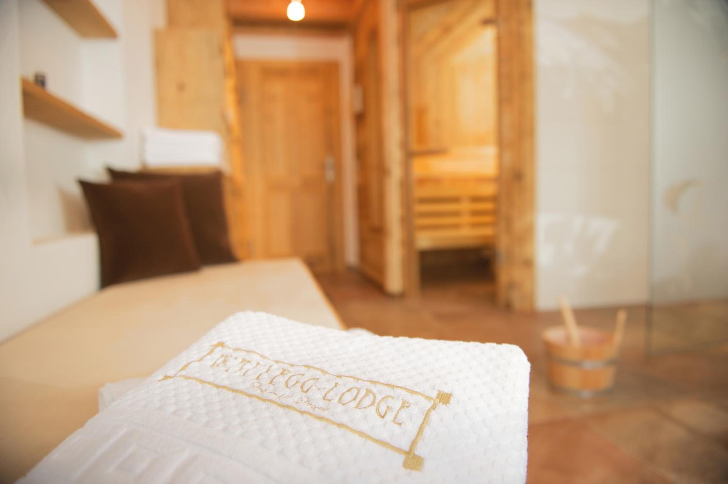 Wallegg Lodge - Alpine Premium Chalet - Ski In-Ski Out - Real Alpine Location Saalbach