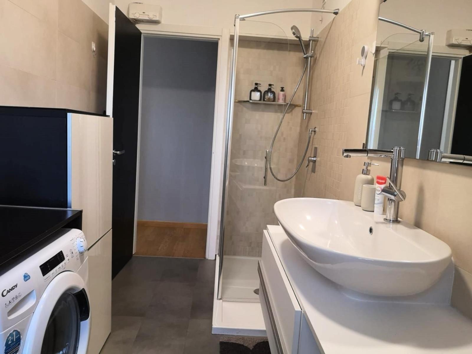 Quietnest Venice Station Flat 86sqm 100m to Bus Station 300m to Train Station