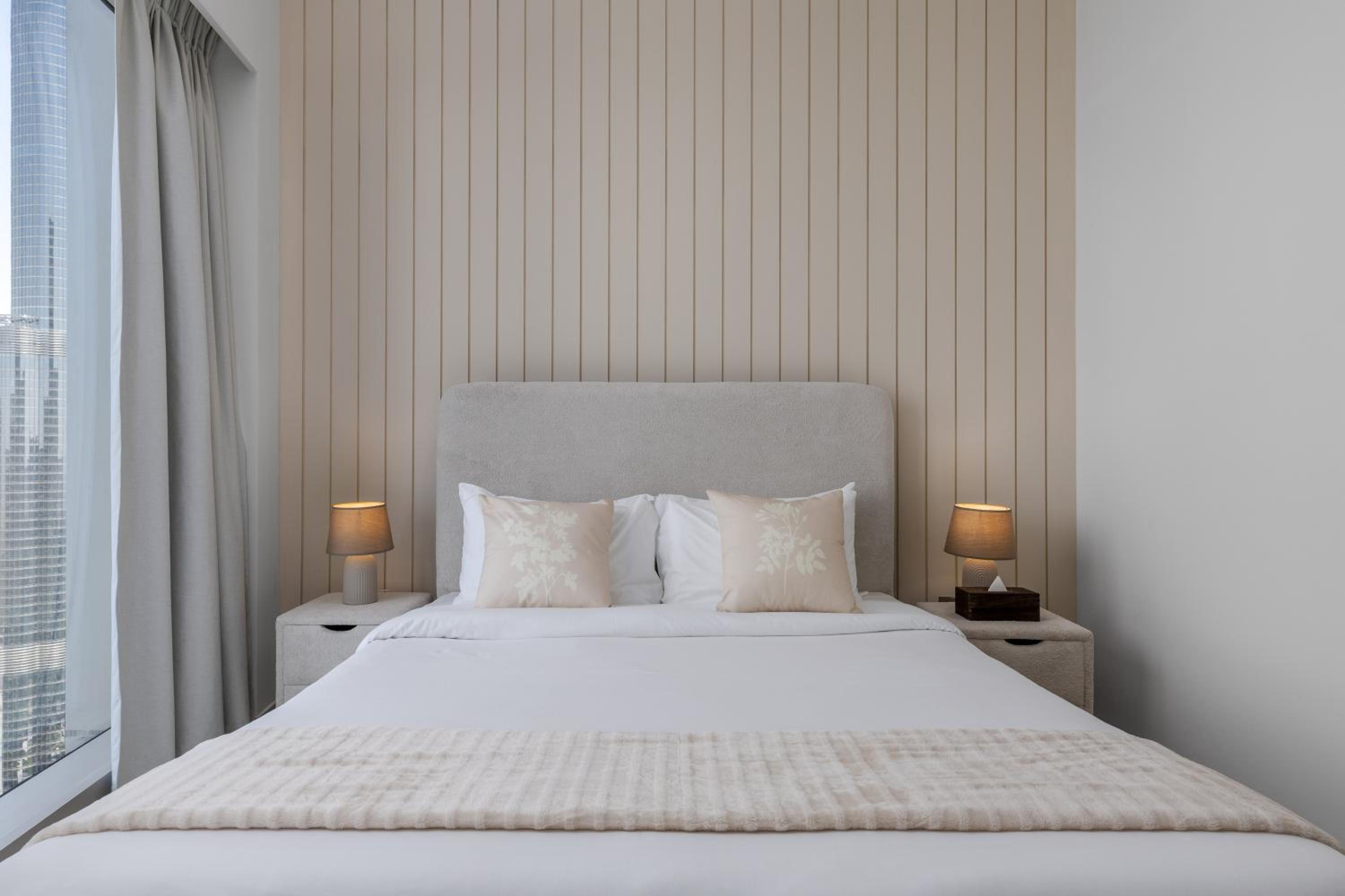 Maison Privee - Sky-High Elegance with Unrivaled Burj Khalifa Views